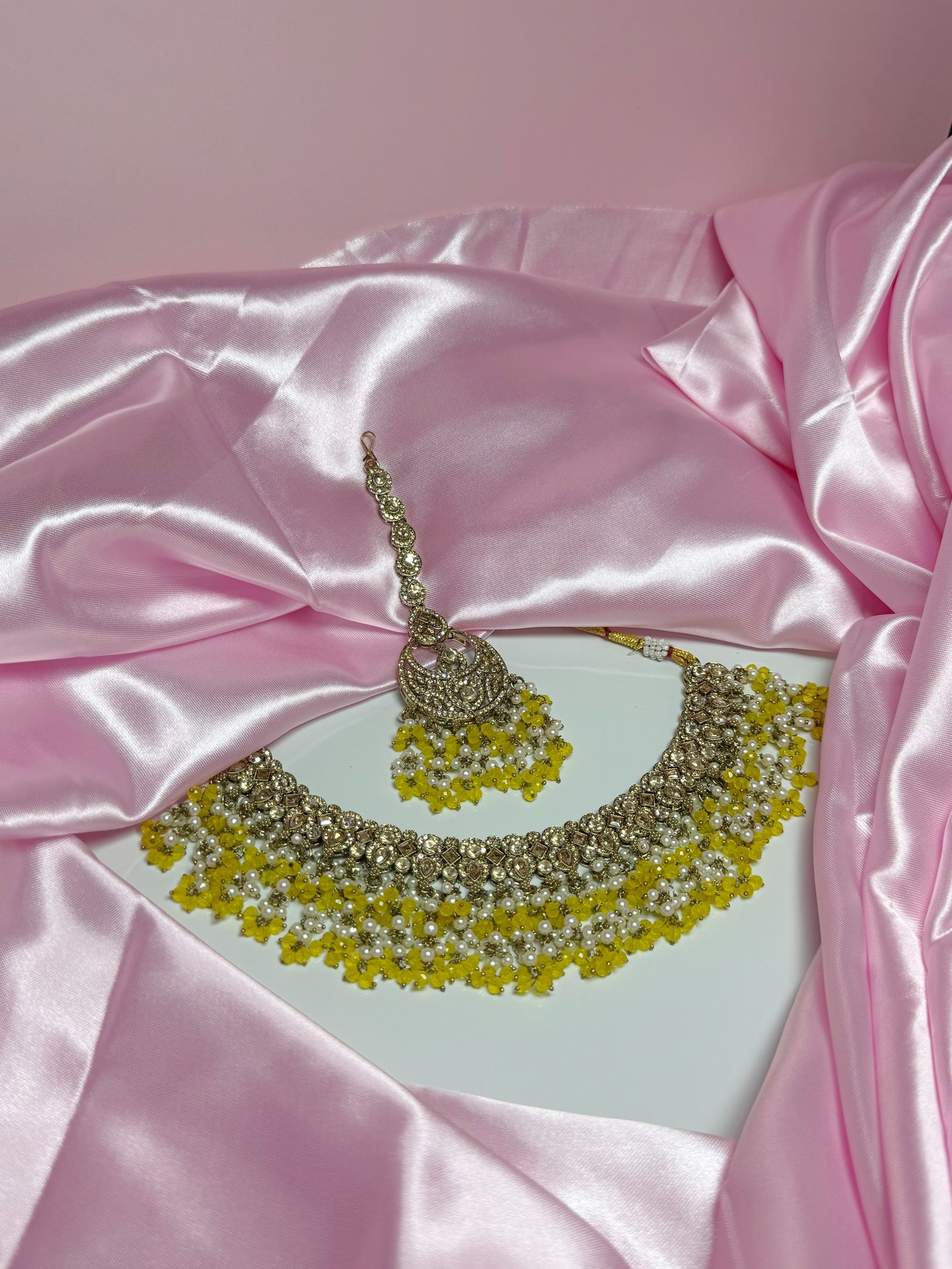 Roshan Necklace Set