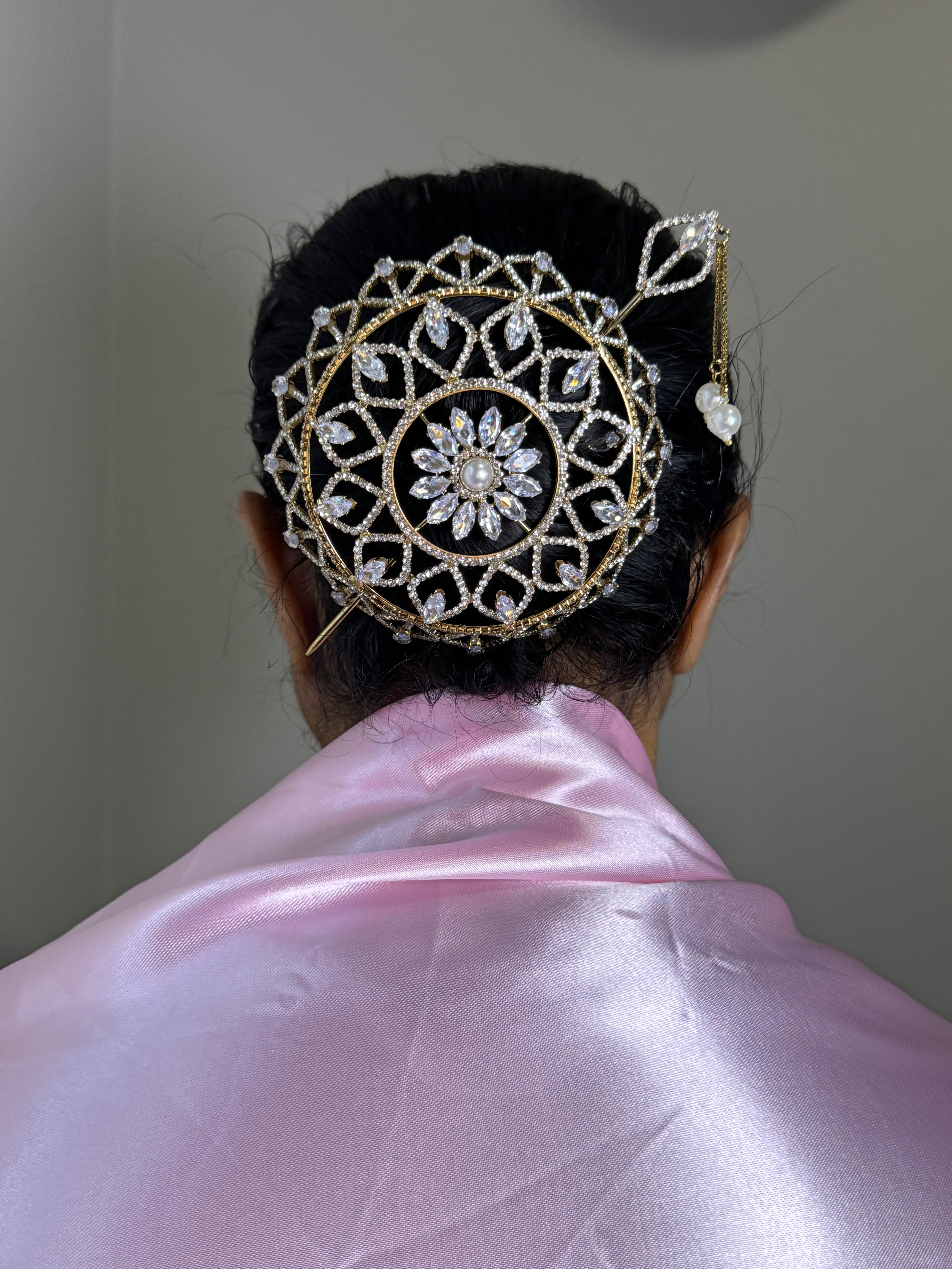 Iqra Hair Bun Accessory ￼