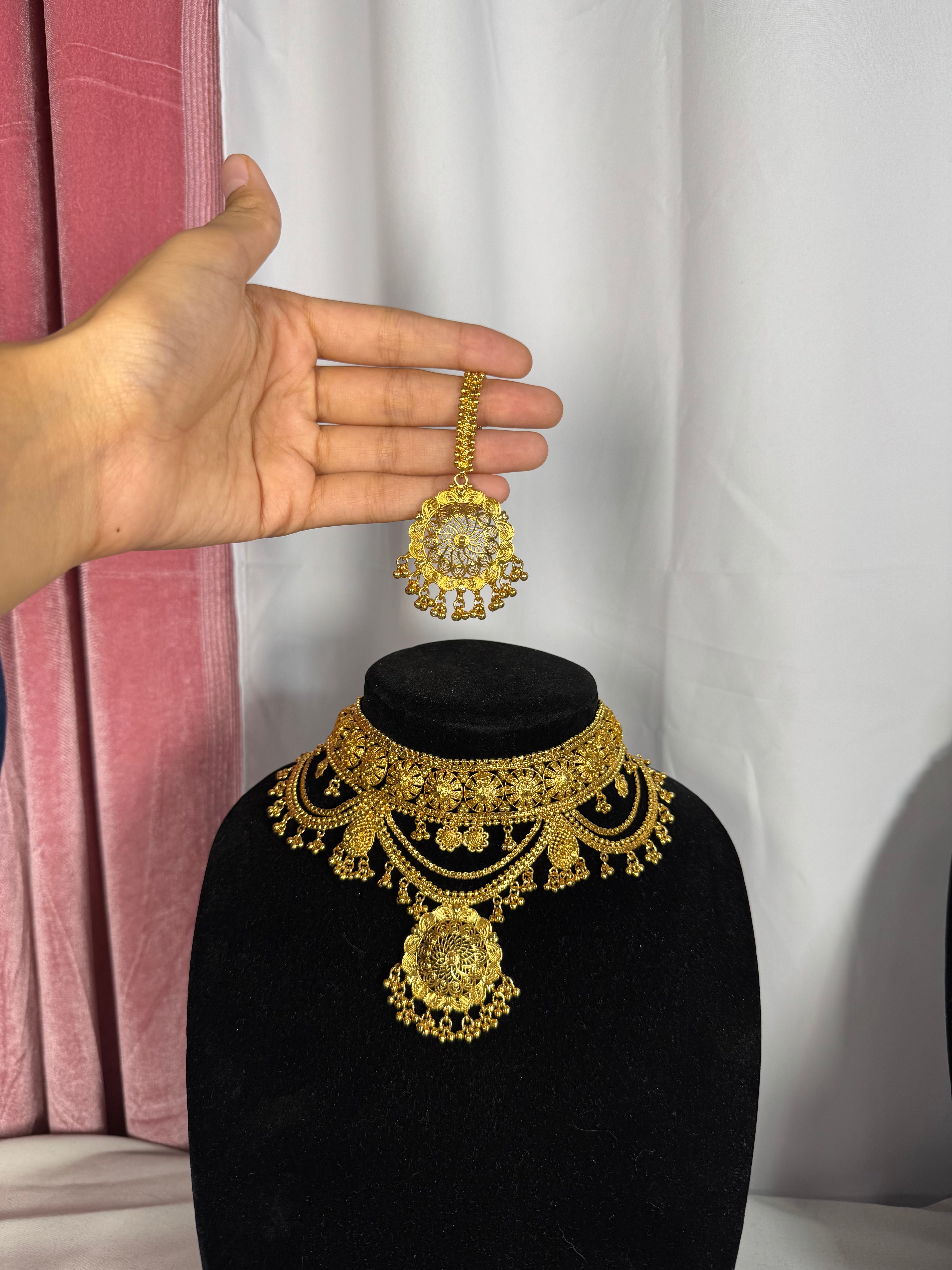 Saeed Gold Necklace Set