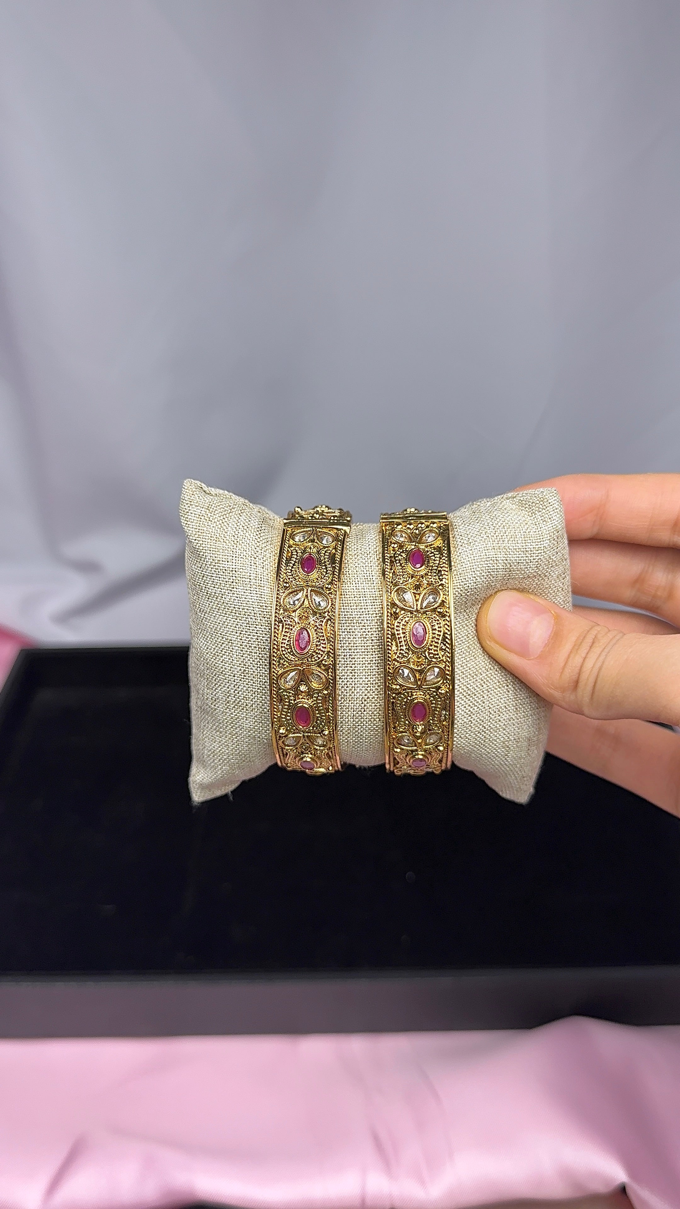 Inaya Openable Bangles