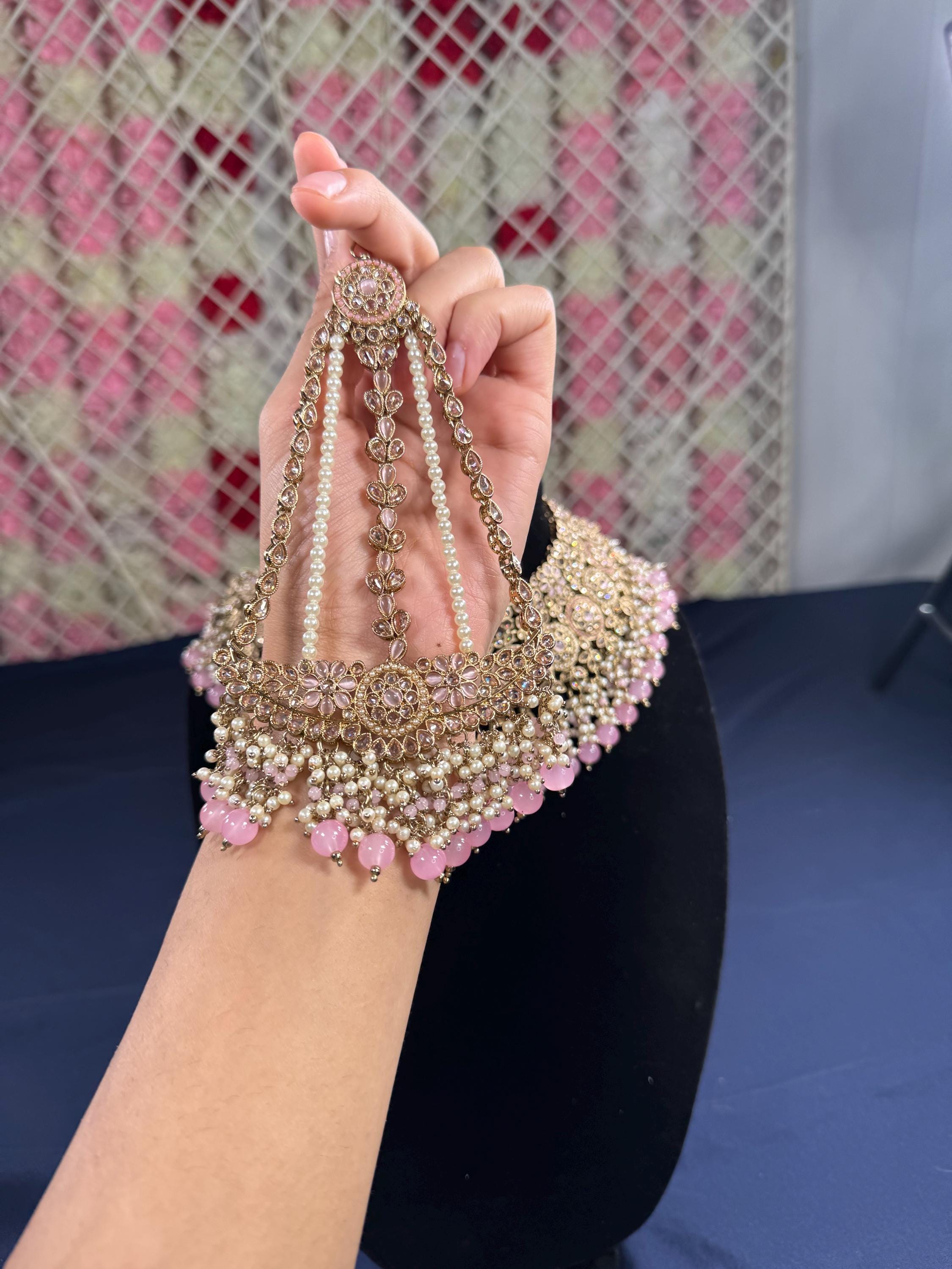 Zunaria Necklace Set