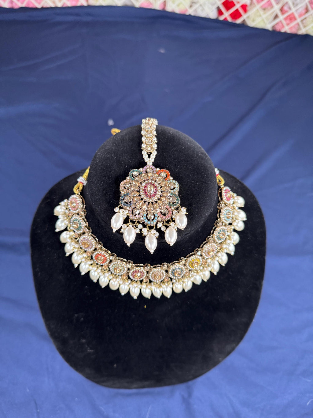 Ruqaira Necklace Set