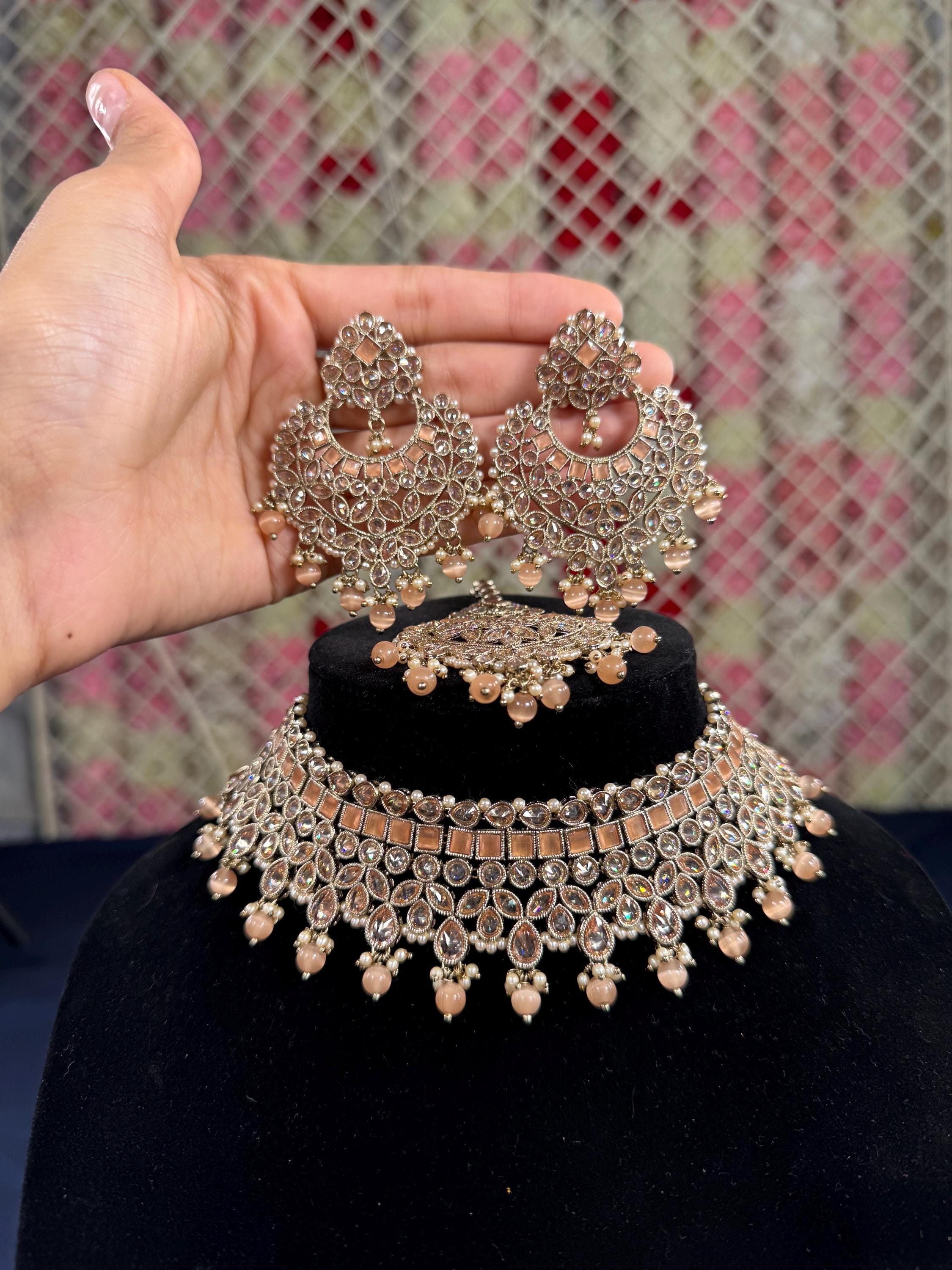 Nazira Necklace Set