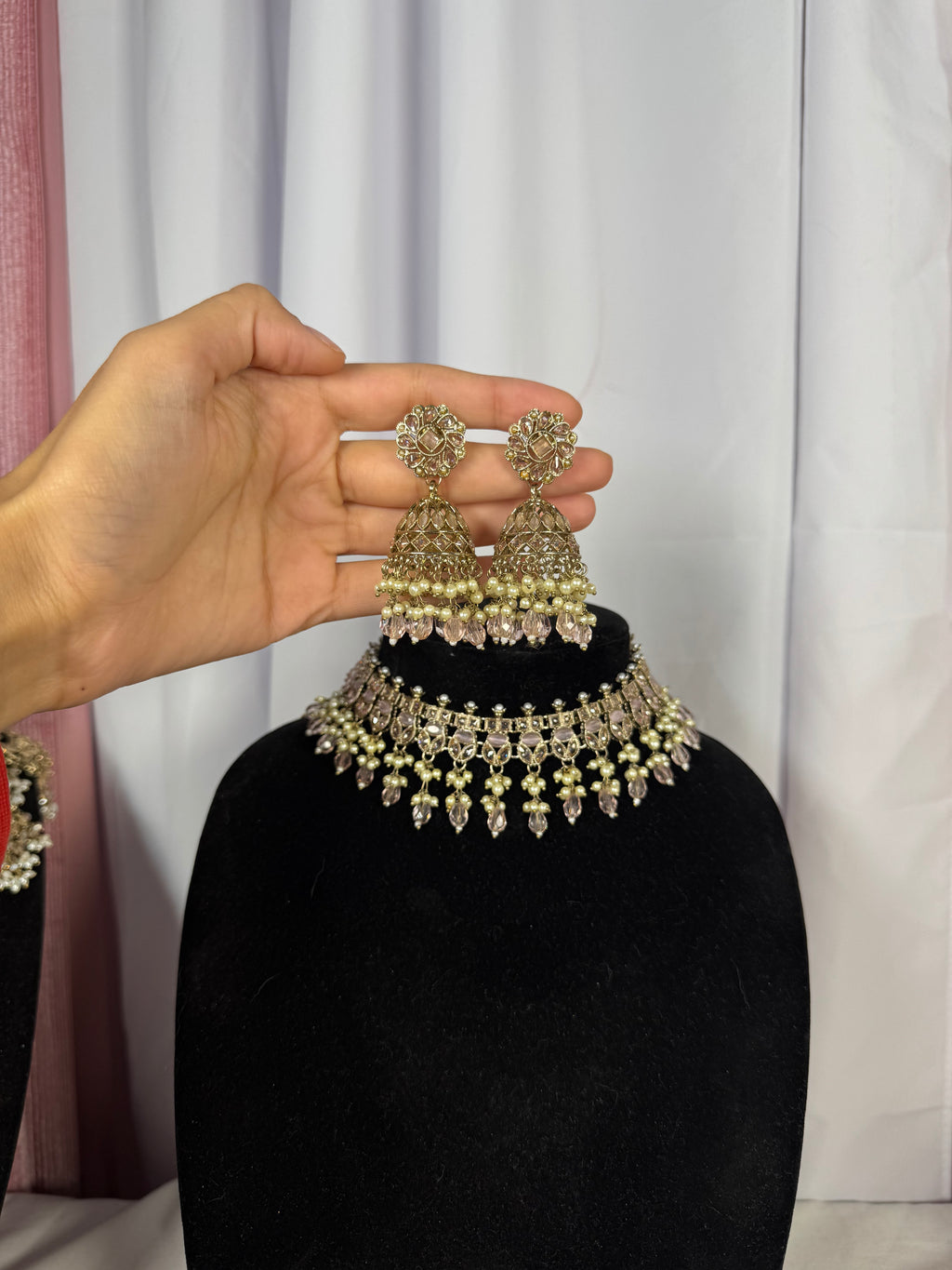 Crystal pink necklace set ￼
