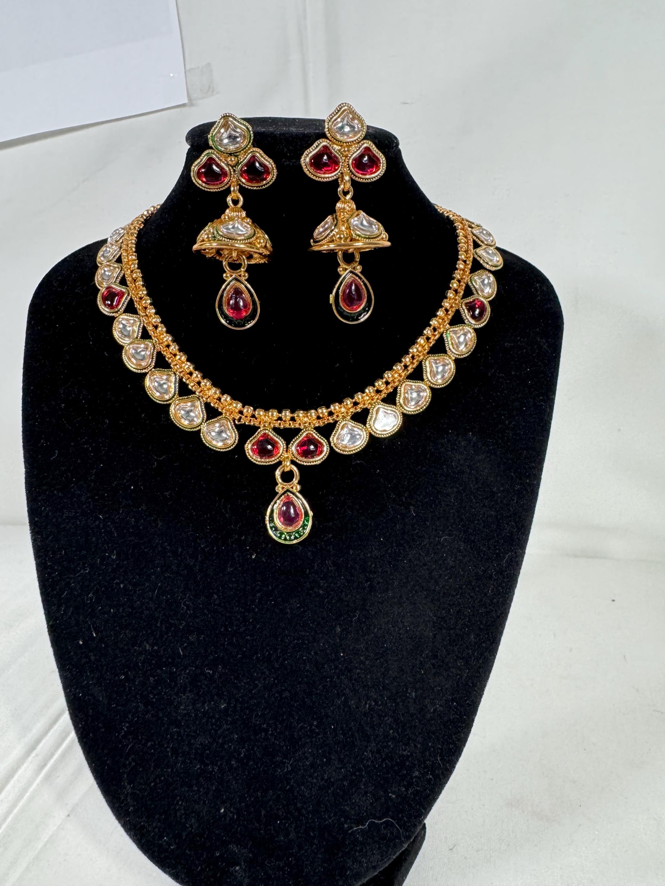 zuleira Necklace Set