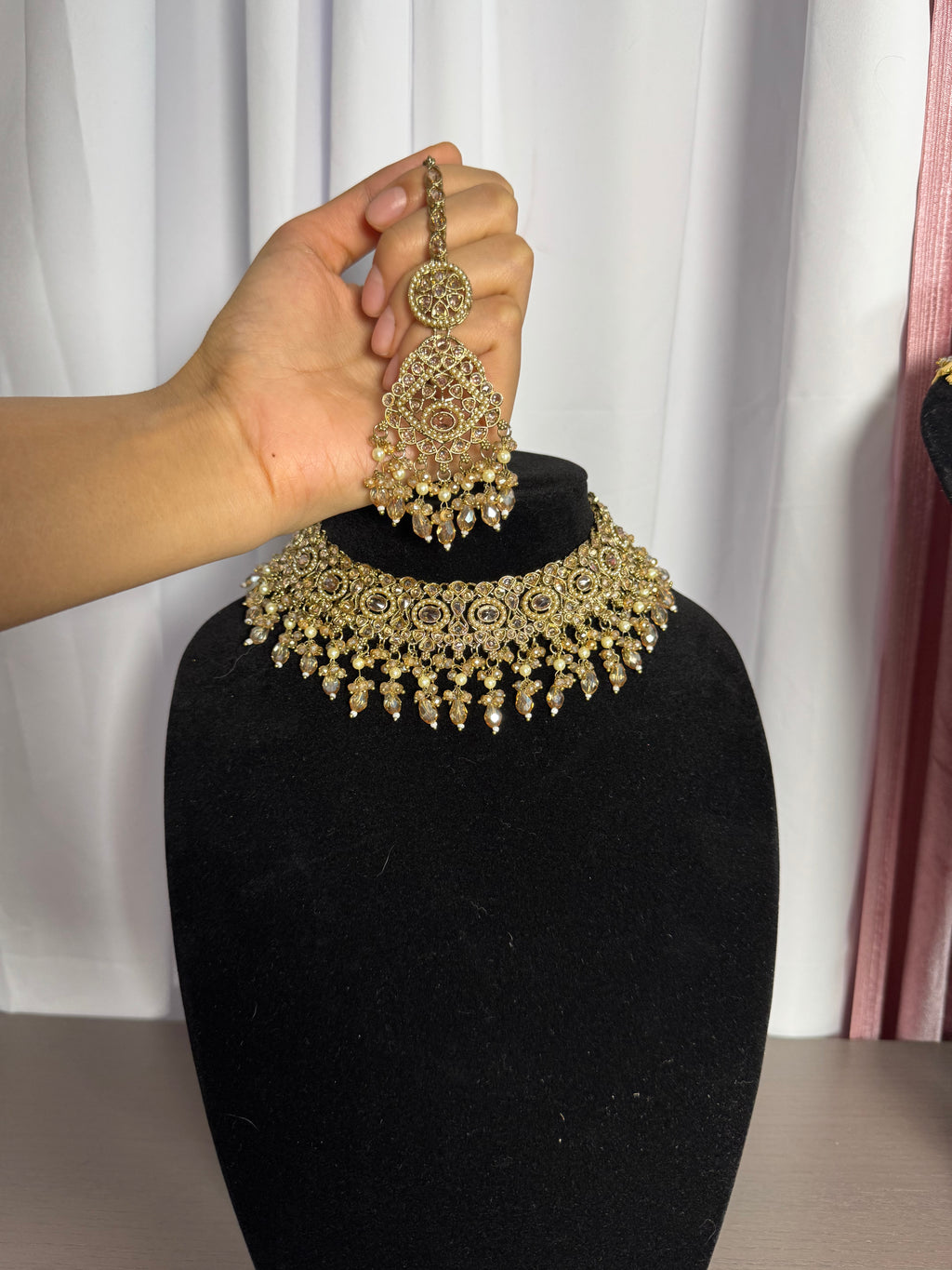 The Priya necklace set