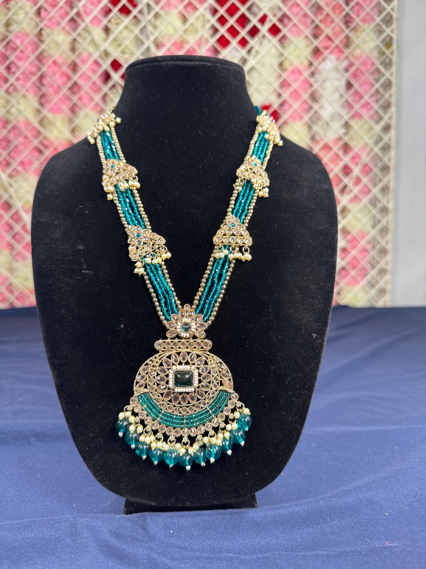Indian jewlery set/Necklace Set/  Choker/ Bollywood Jewelry/ Indian jewelry/ Pakistani necklace/ punjabi necklace/bridal/