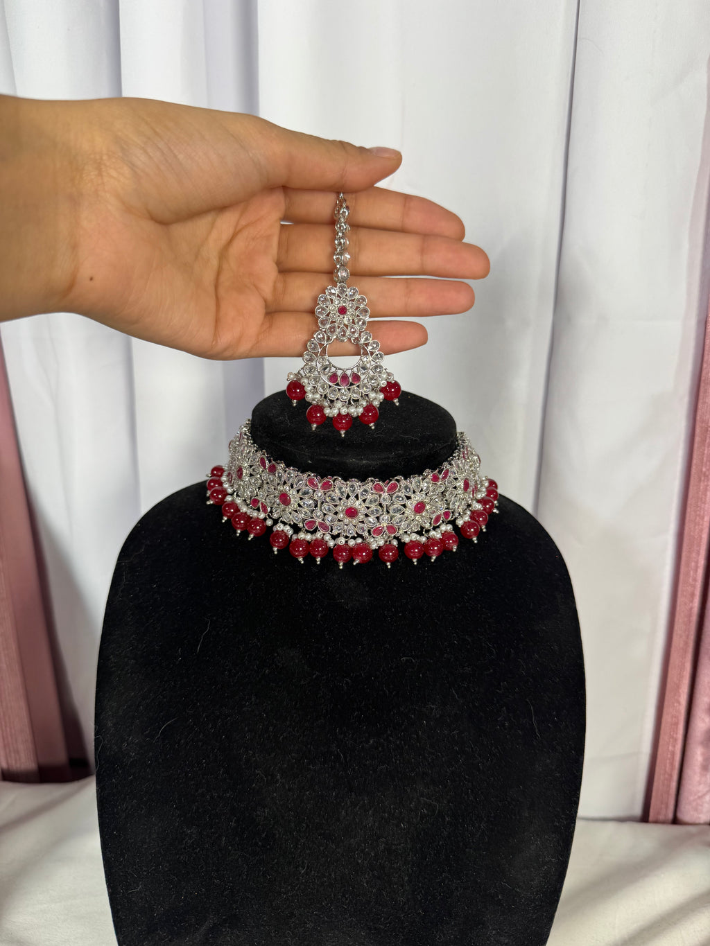 Preet Necklace Set