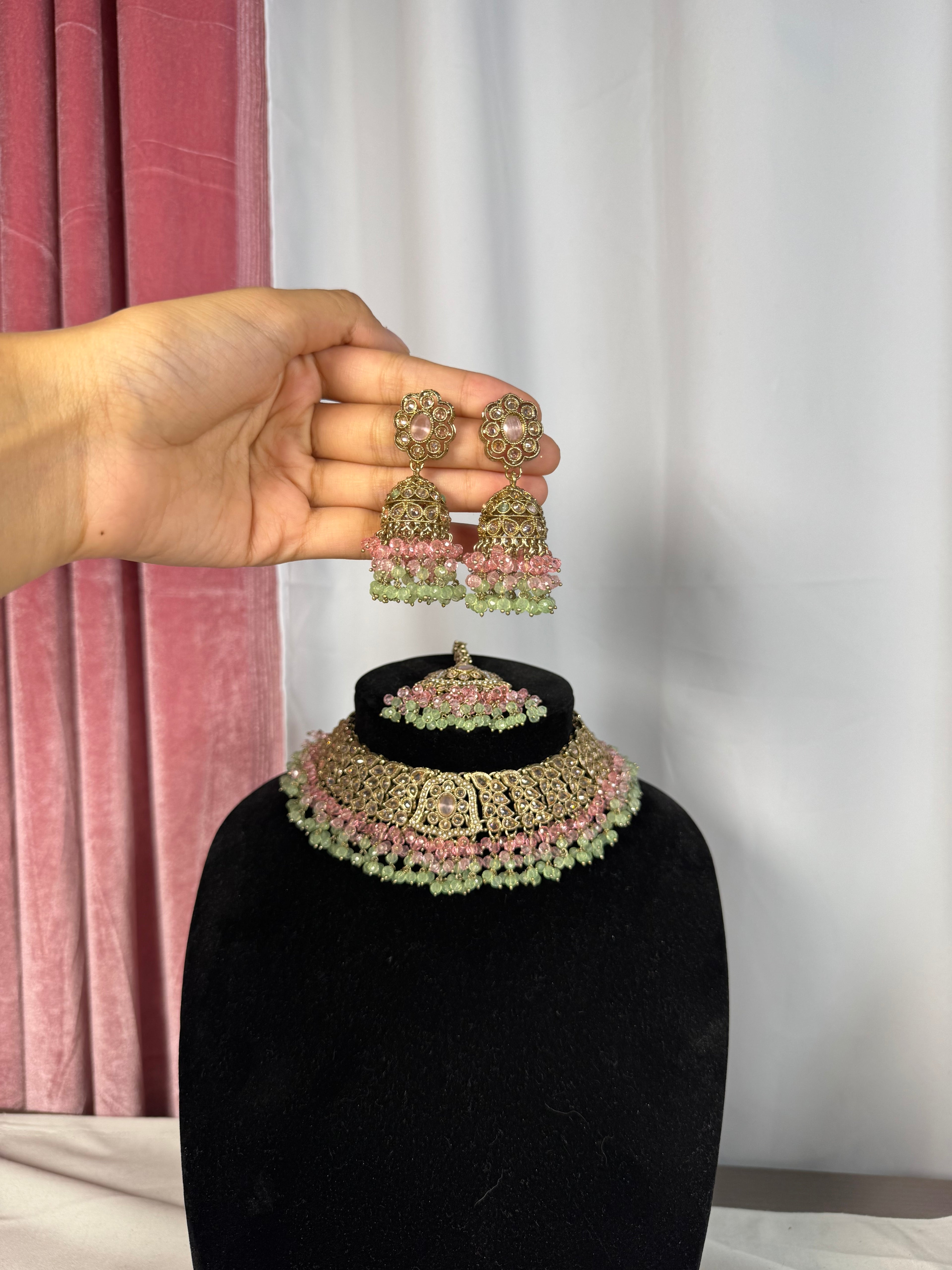 Pestel pink & green necklace set