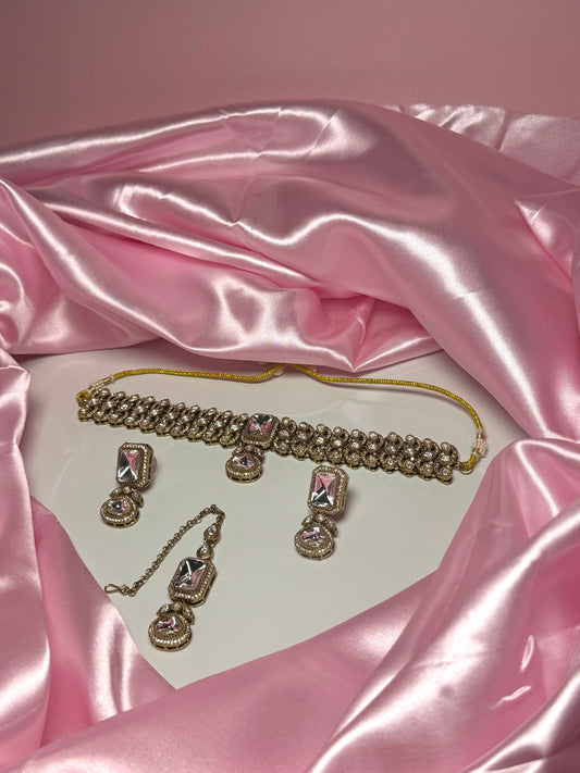 Pravathi Necklace Set