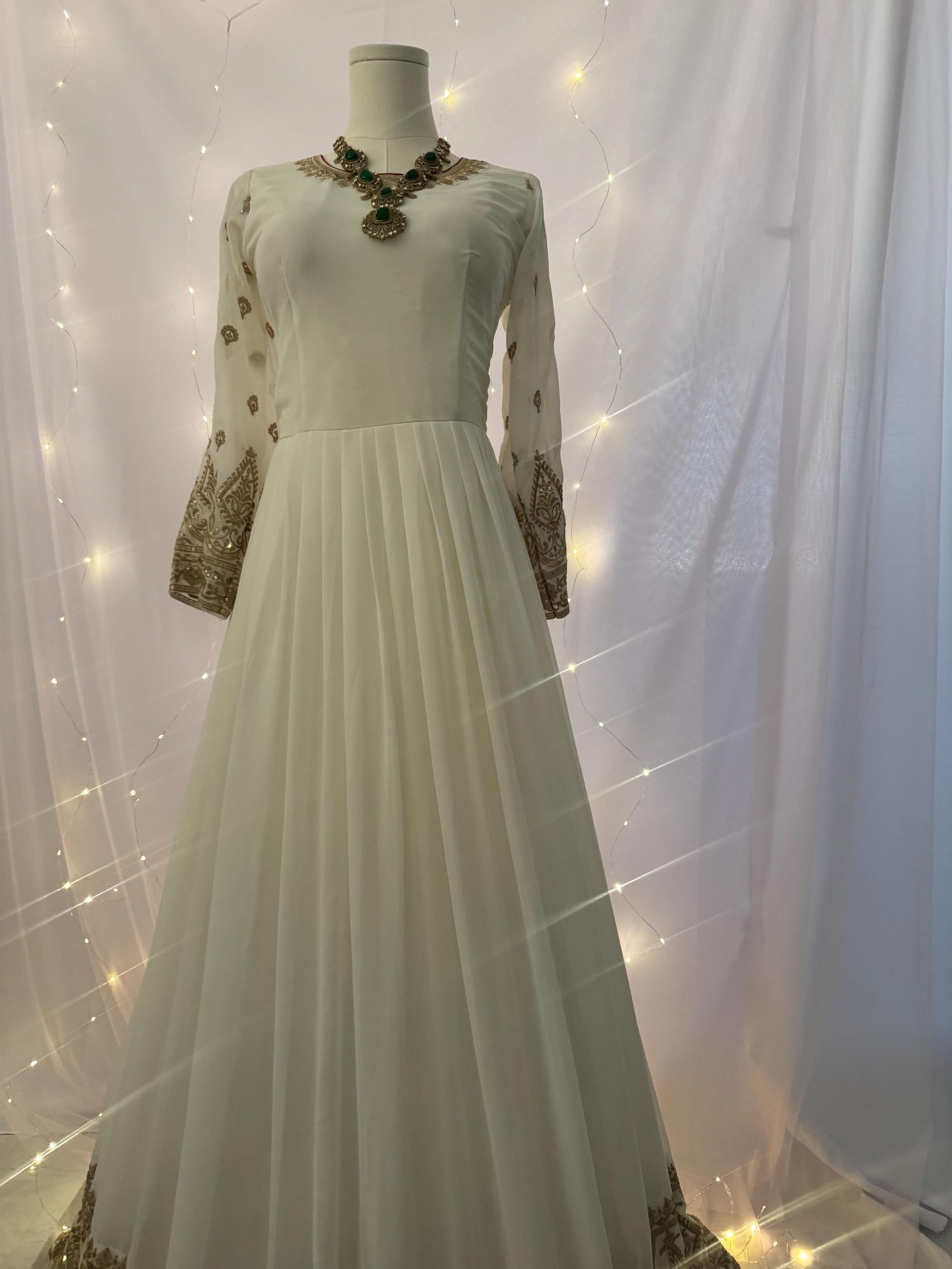 Gown For Women Indian Designer Wedding Wear Party Wear function Wear Reception Wear gown  bollywood Style Indian outfits Pakistani outfit