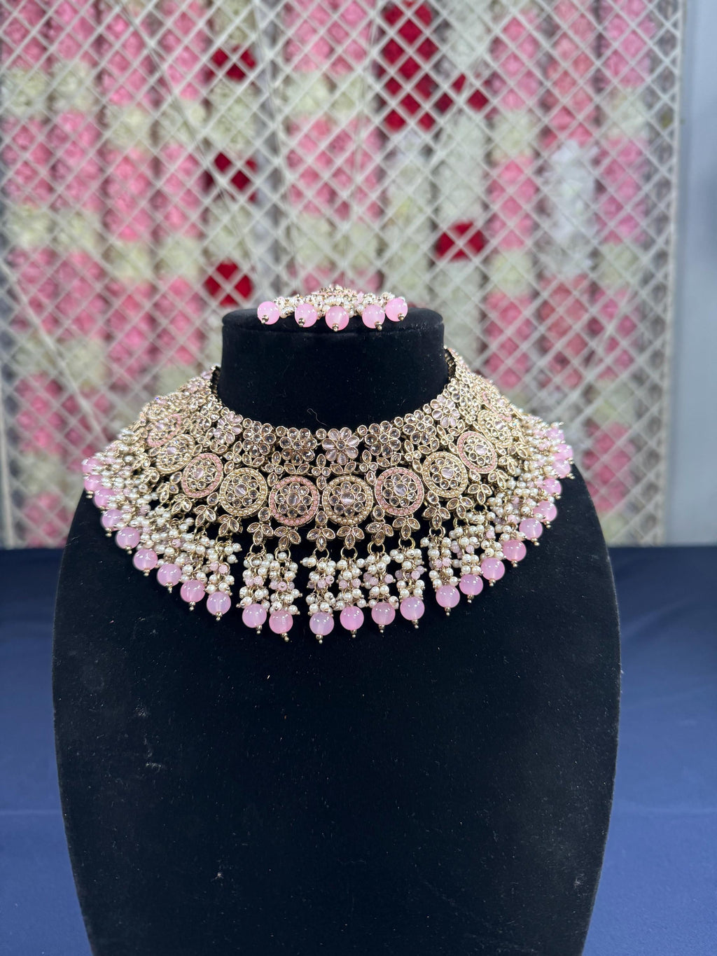 Zunaria Necklace Set