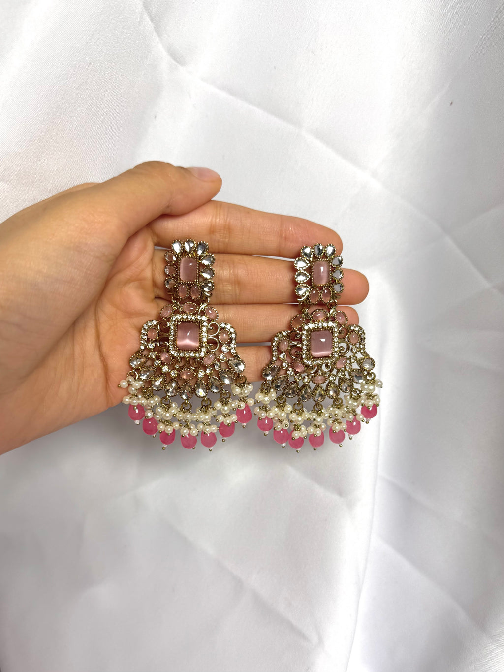Zeenat Earring-Pink