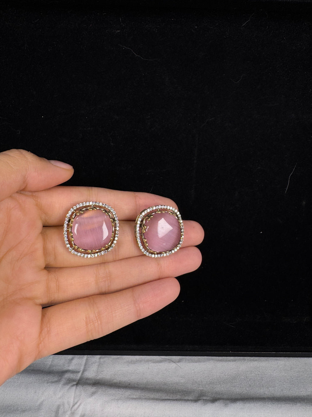 Sia Stud Earrings-Pink