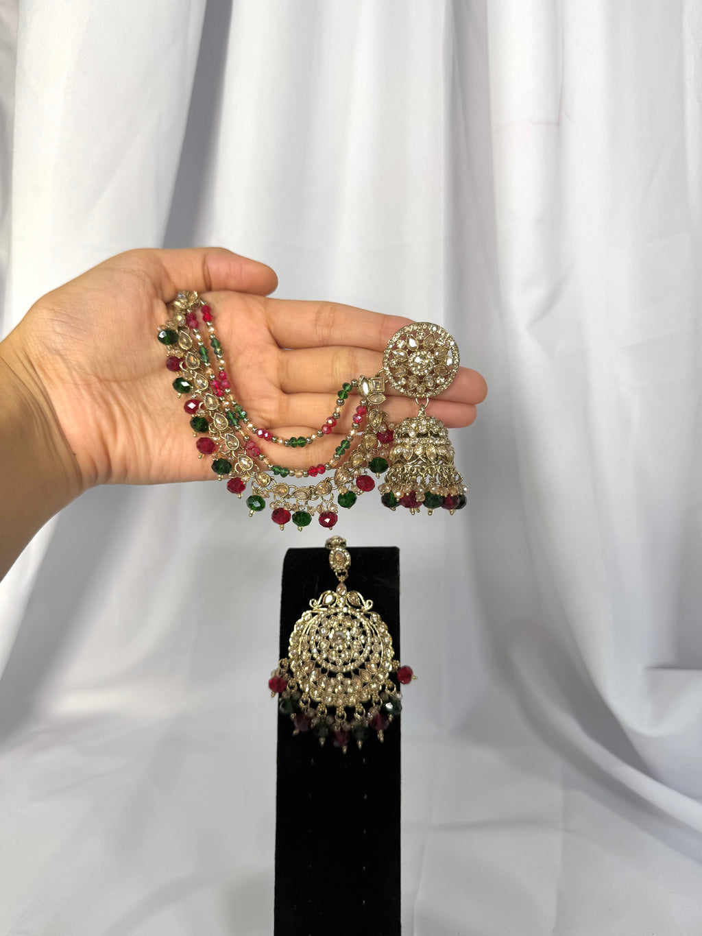 Danvi Bahubali Earring Tikka Set-Red & Green