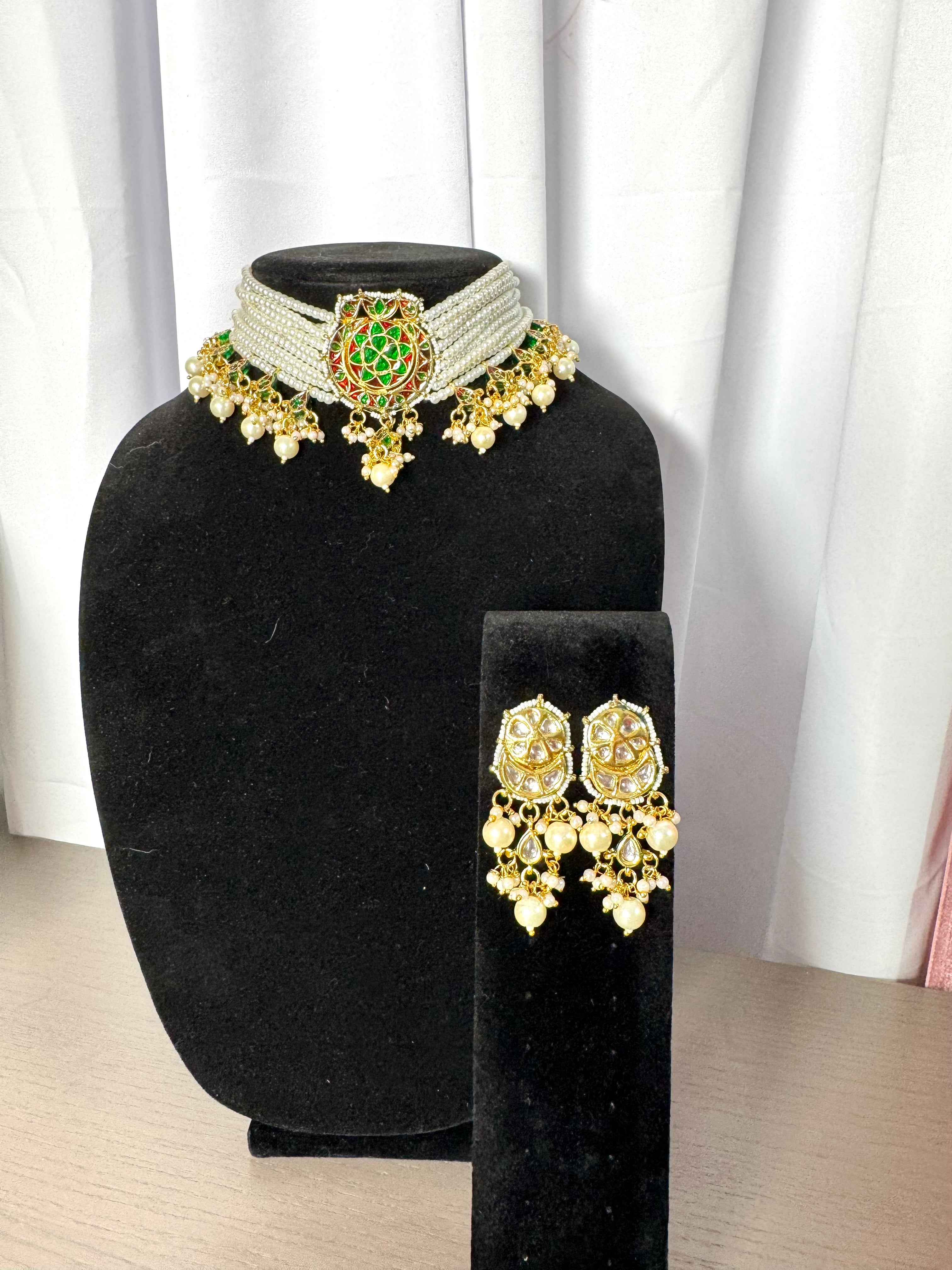 Reversible Meenakari Necklace Set￼