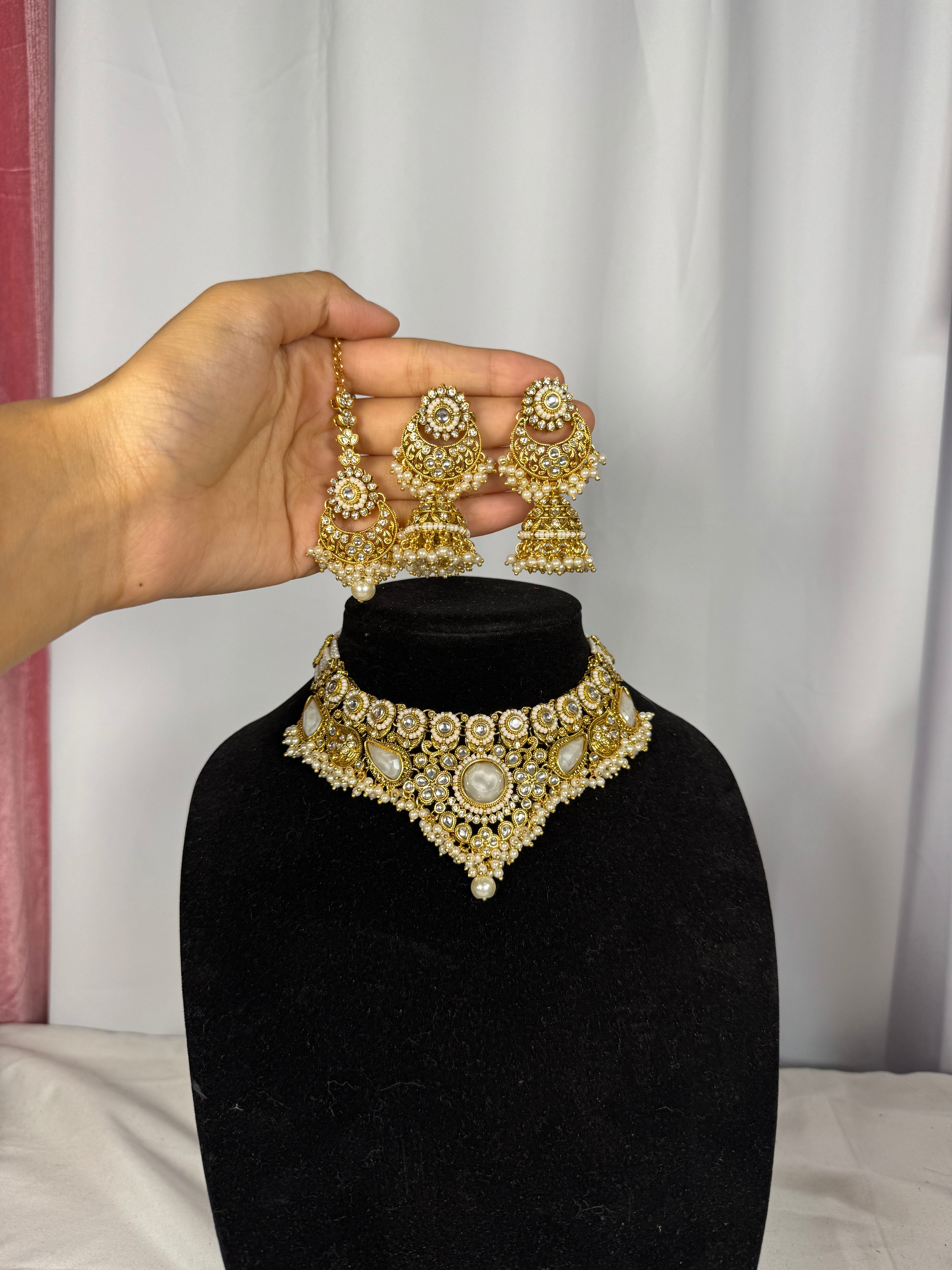 The Rimi Necklace Sets