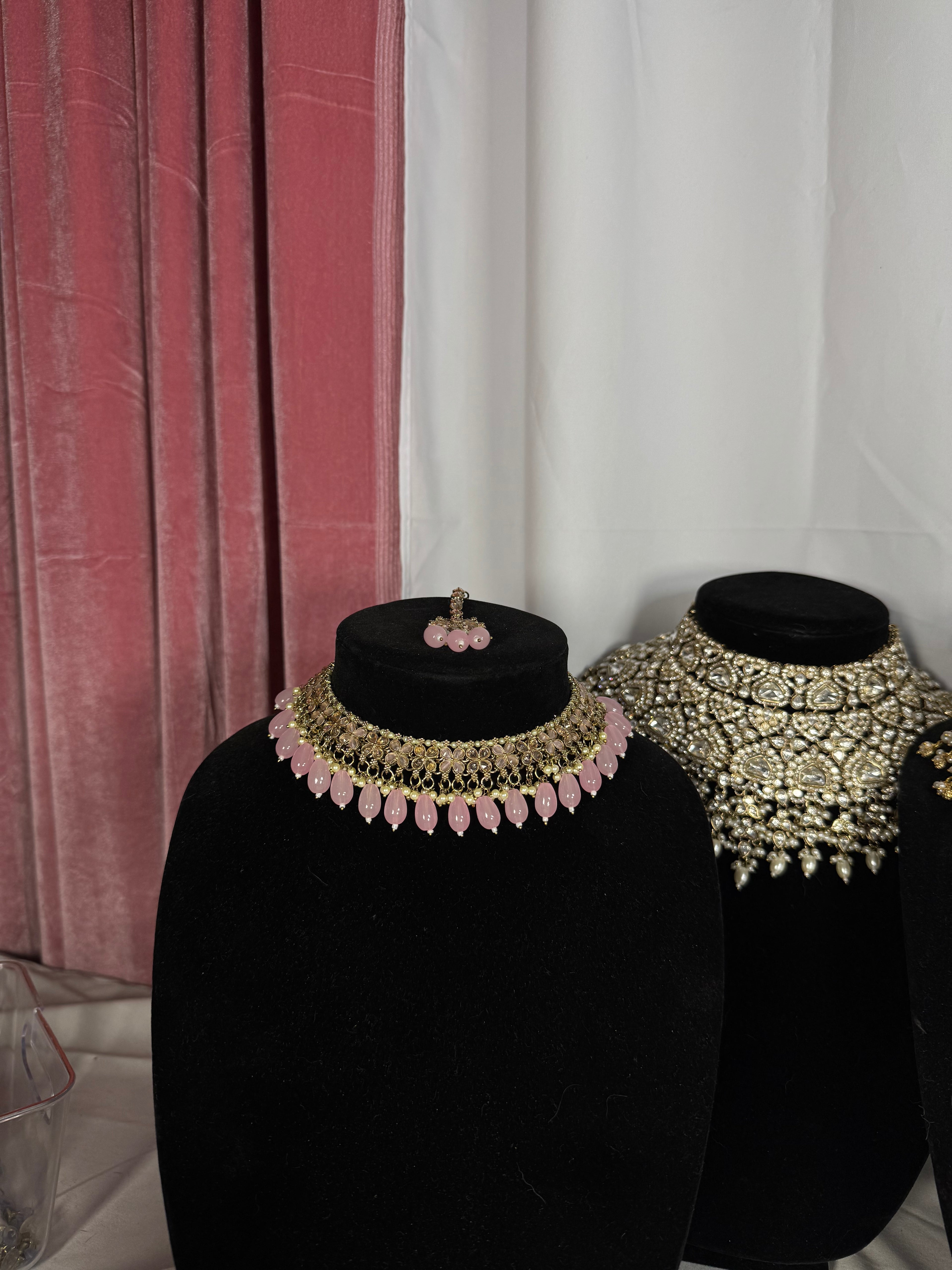 Amy Necklace Set