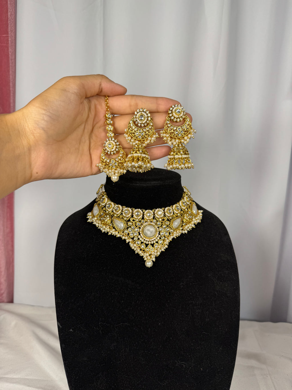 Rimi Gold Necklace Set