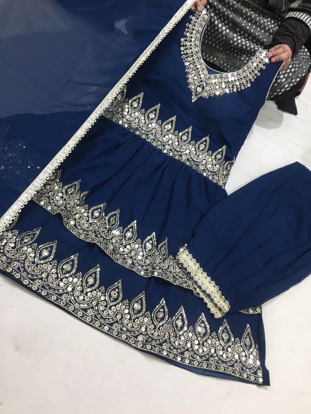 Pakistani suit,  For Women Indian Designer Wedding Wear, Salwar suit, Chaniya Choli bollywood Style Indian outfits