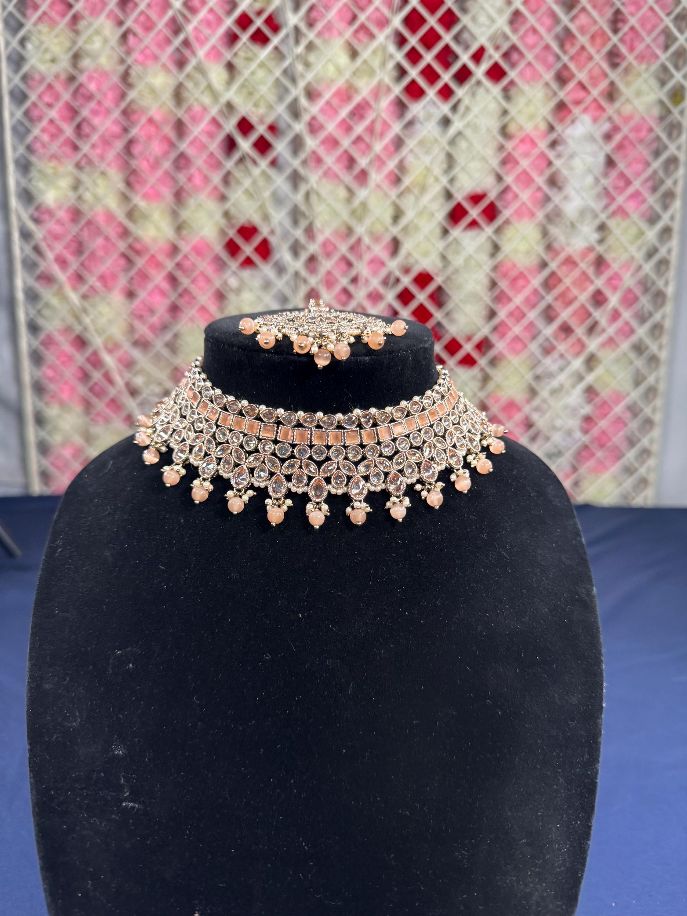 Nazira Necklace Set