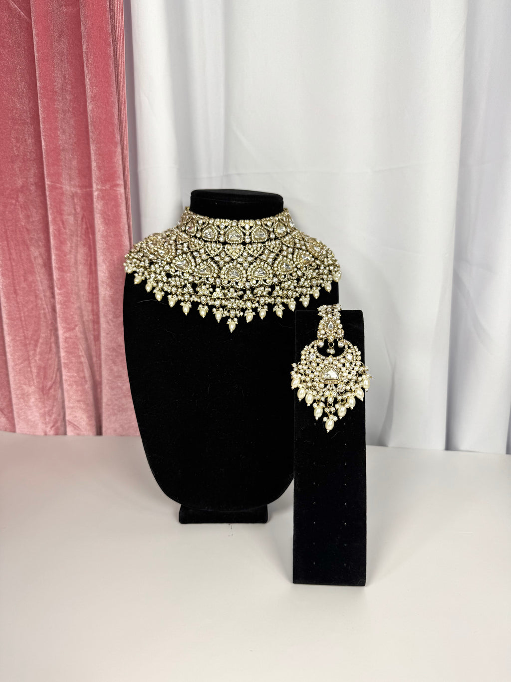 Tanya Necklace Set