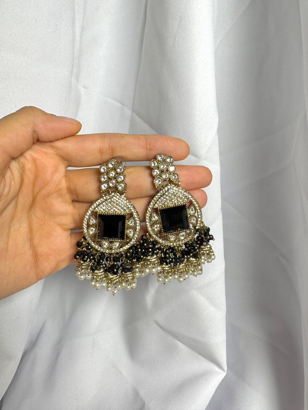 Hiba Earrings-Black