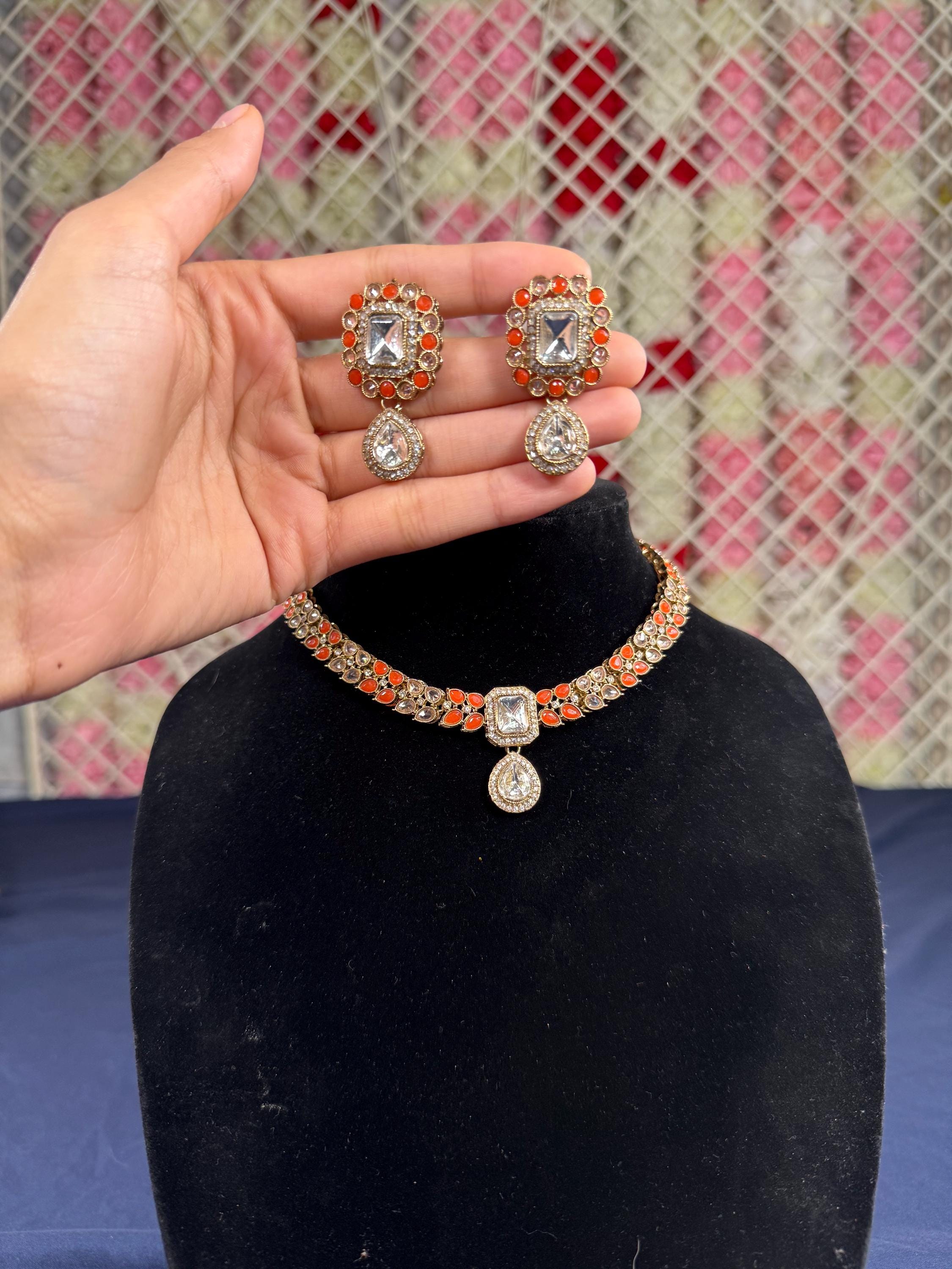 Tahyra Necklace Set
