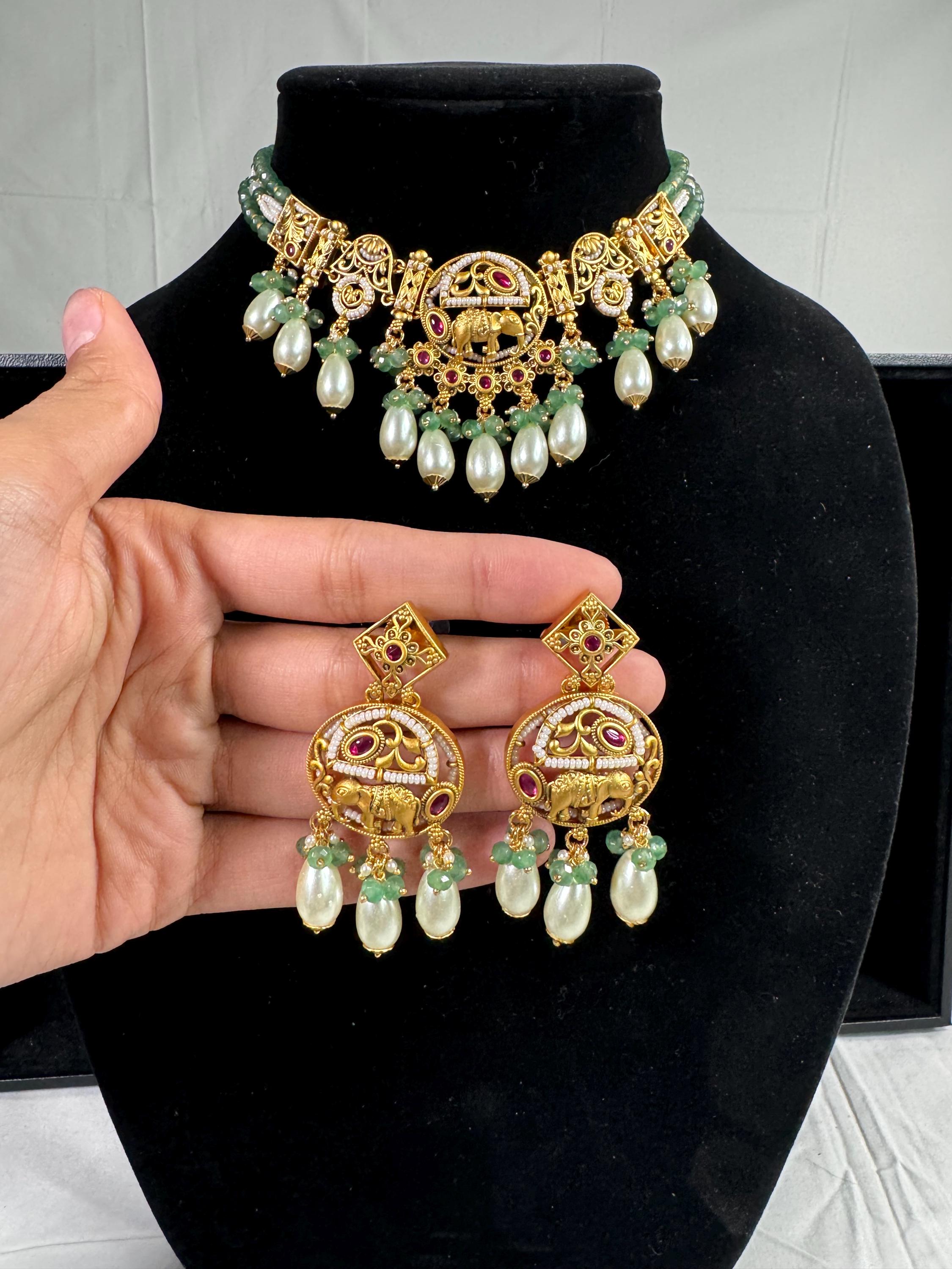 Mehreya Necklace Set