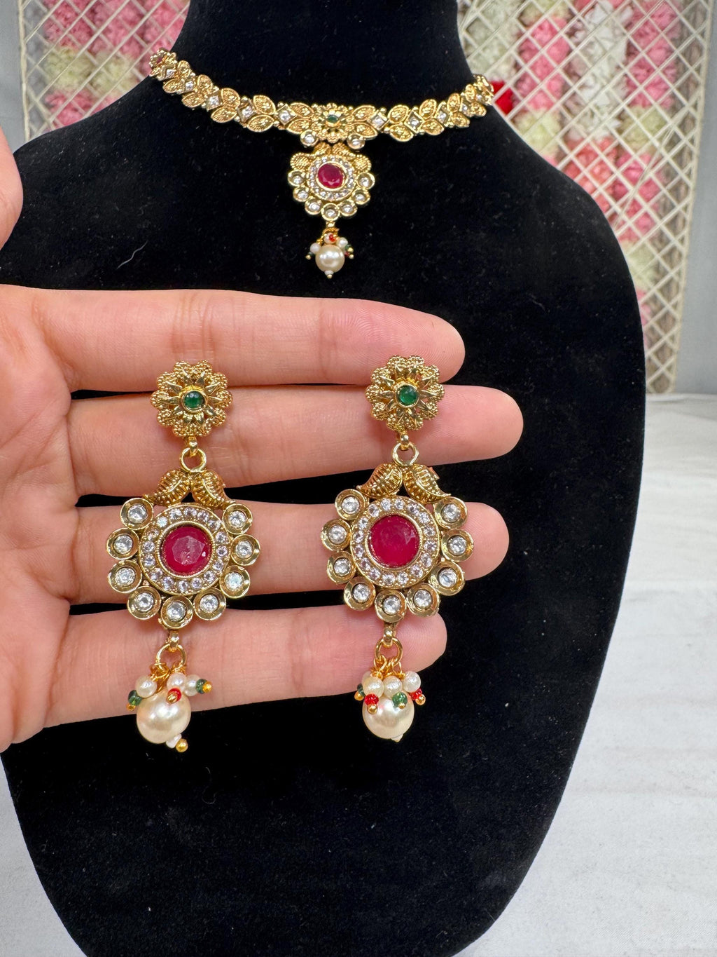Haniyah Necklace Set