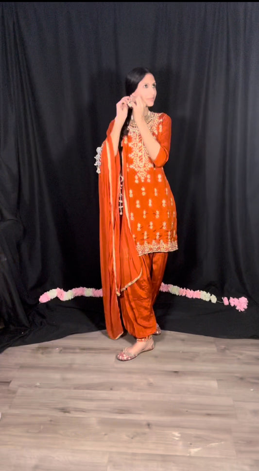 Punjabi Salwar Suit