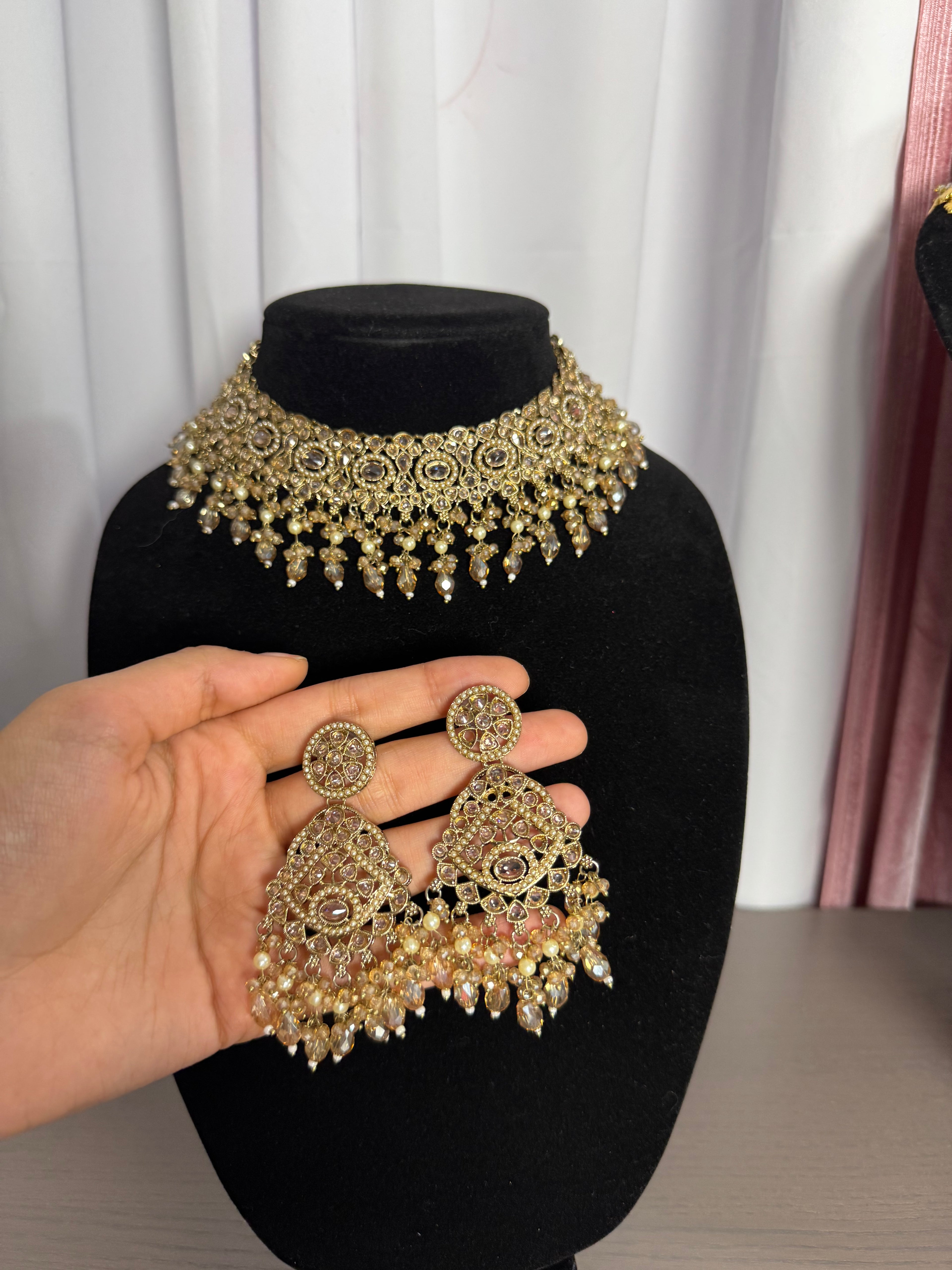 The Priya necklace set