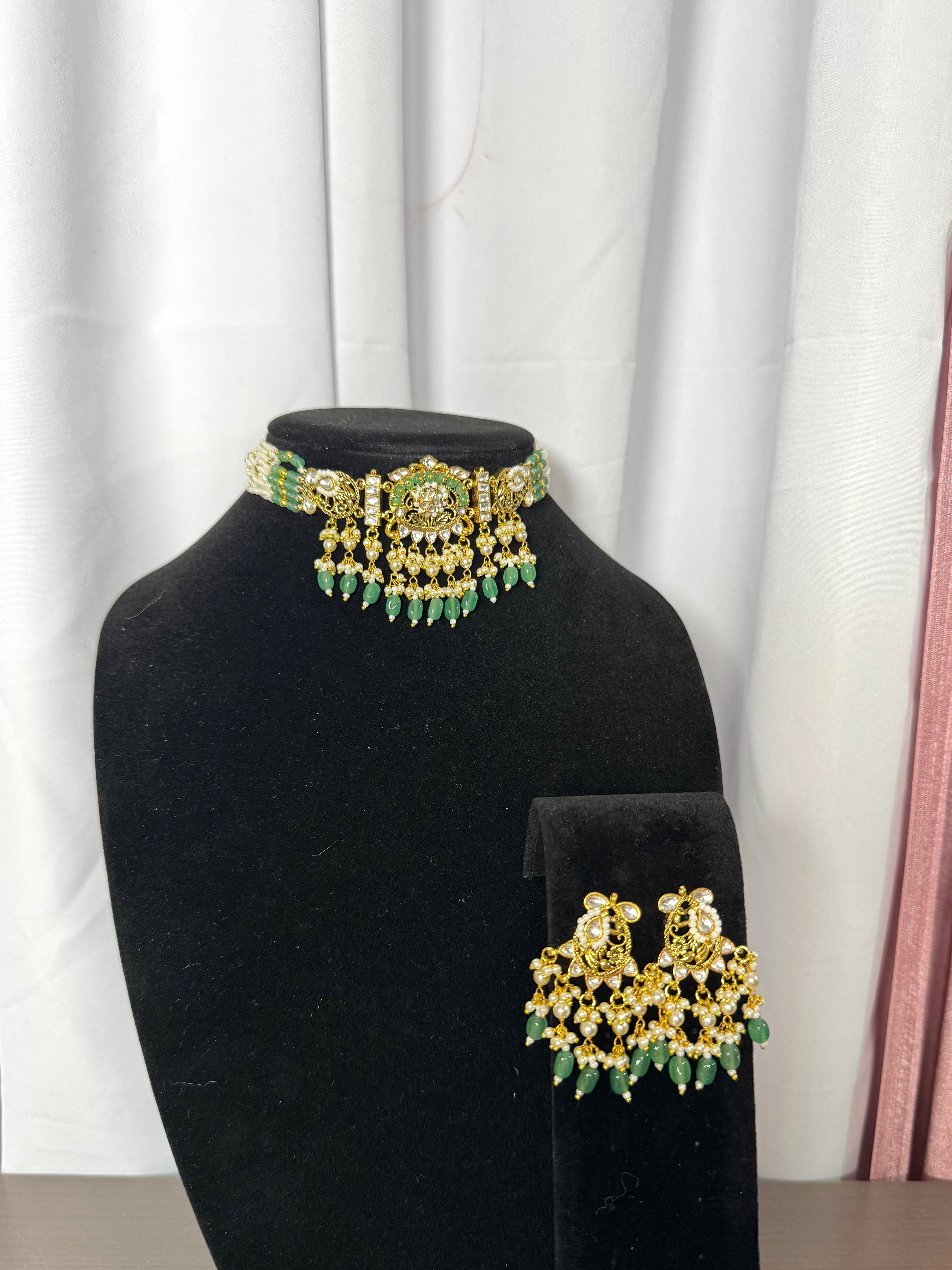 Jasmine Necklace Set