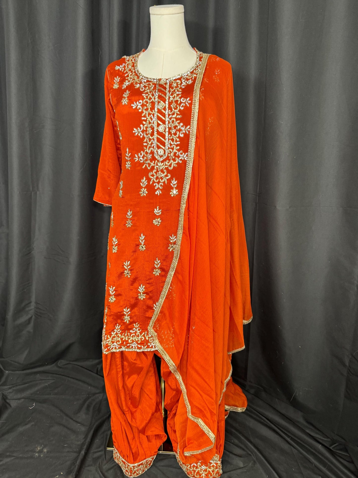 Punjabi Salwar suit For Women Indian Designer Wedding Wear Party, lehengha, Chaniya Choli bollywood Style Indian outfits, Pakistani suit