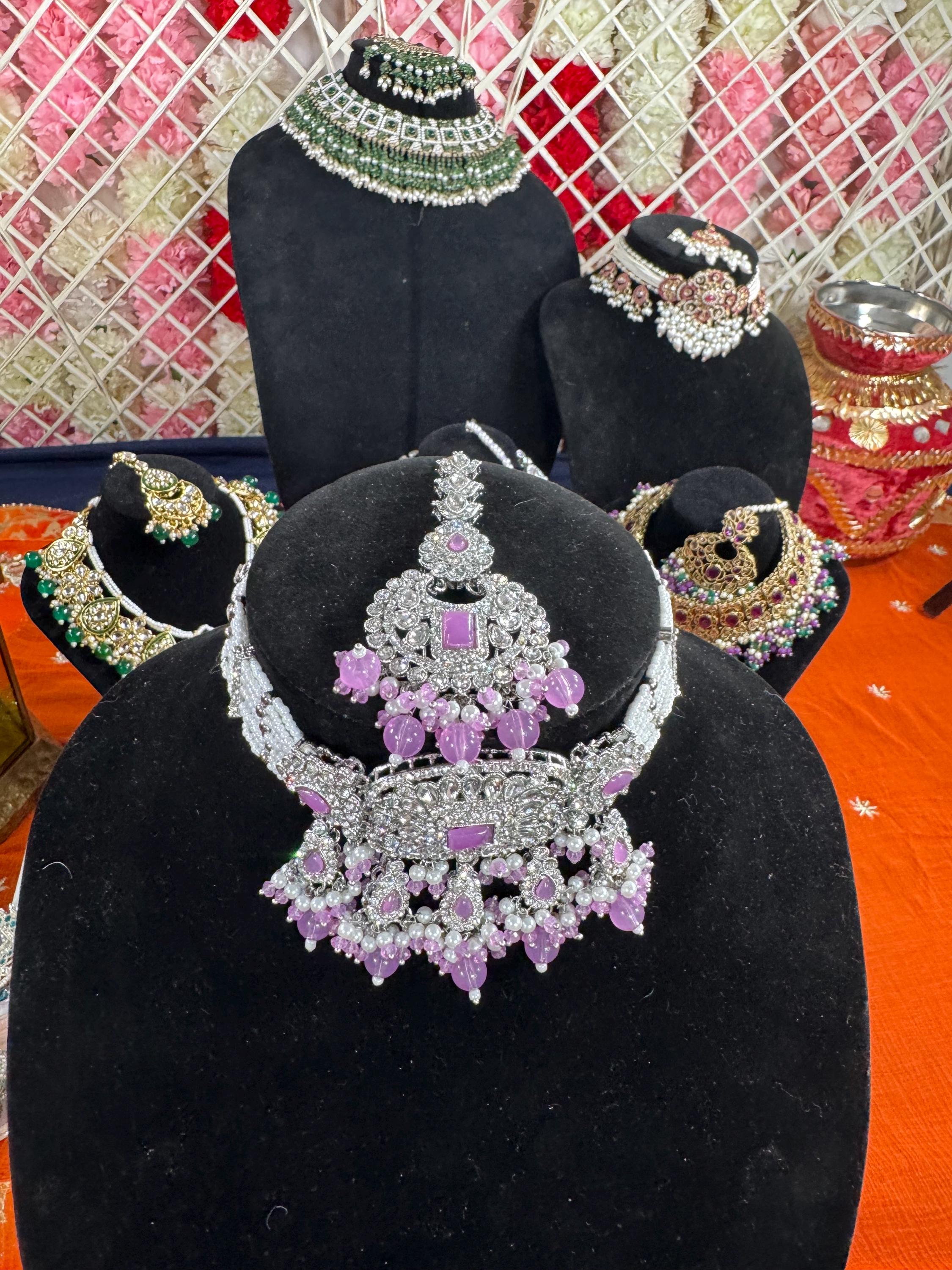 Nailahra Necklace Set