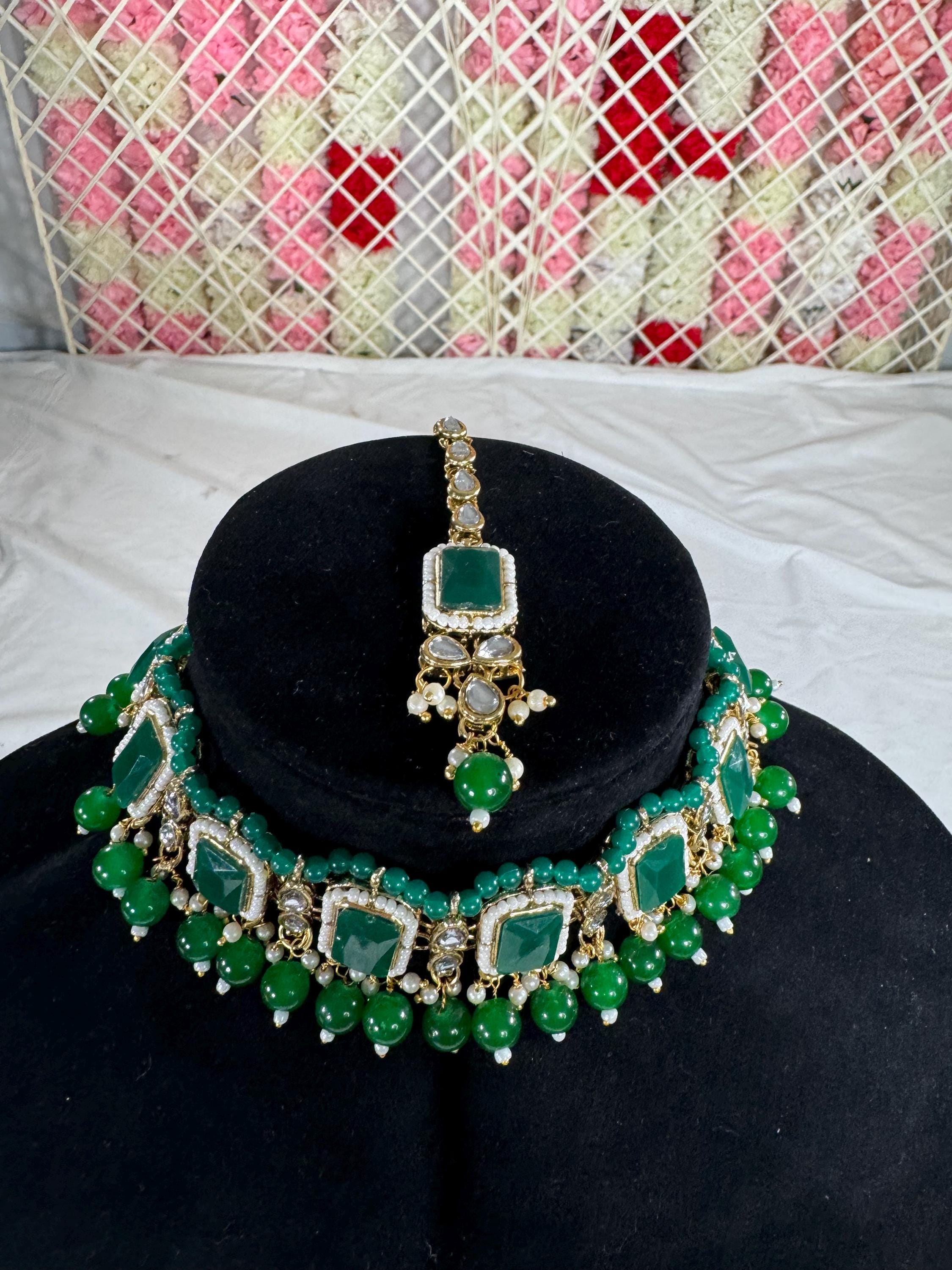 Noorya  Necklace Set