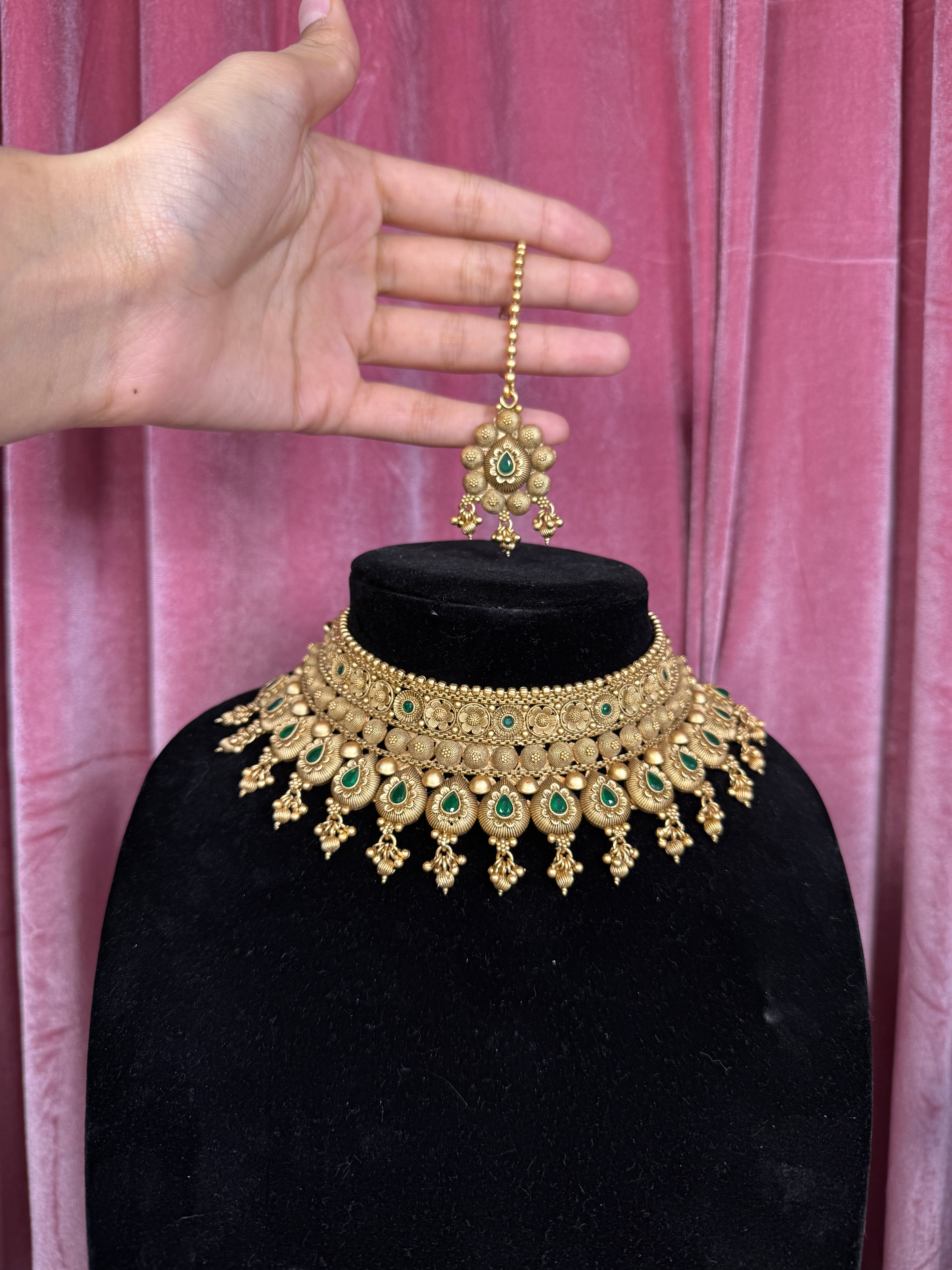 Green & gold choker
