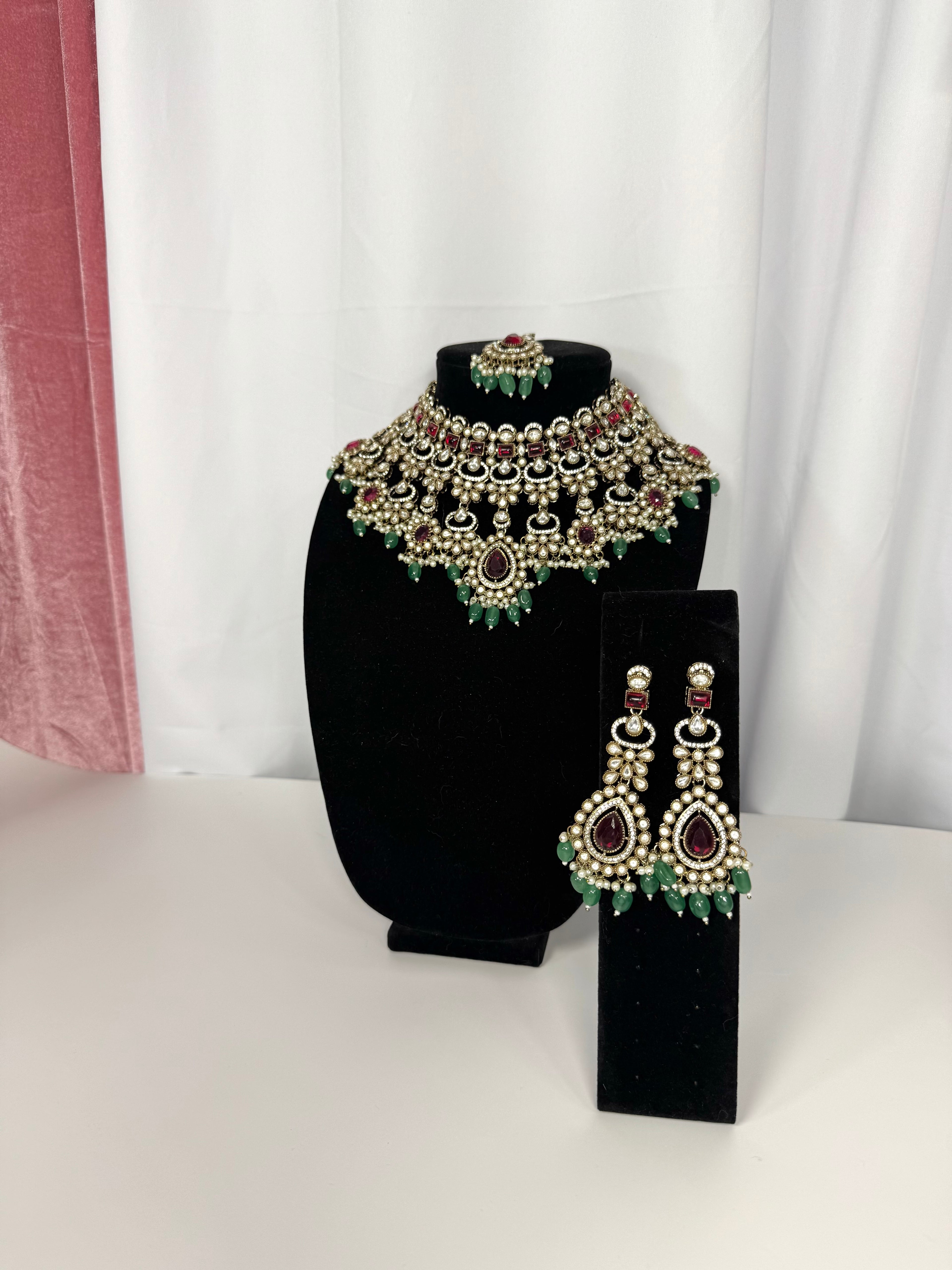 Nimi Necklace Set- pink & green