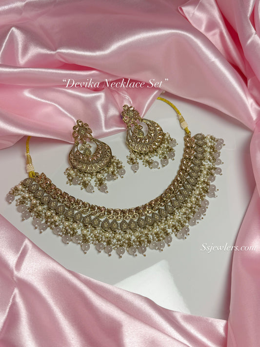 Devika Necklace Set