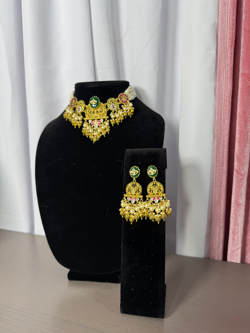 Bhavya Necklace Set