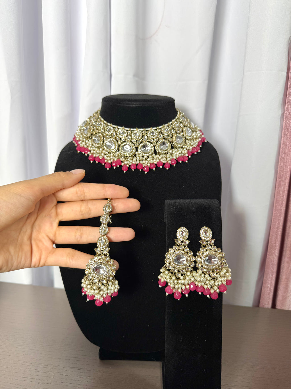Neela Necklace Set