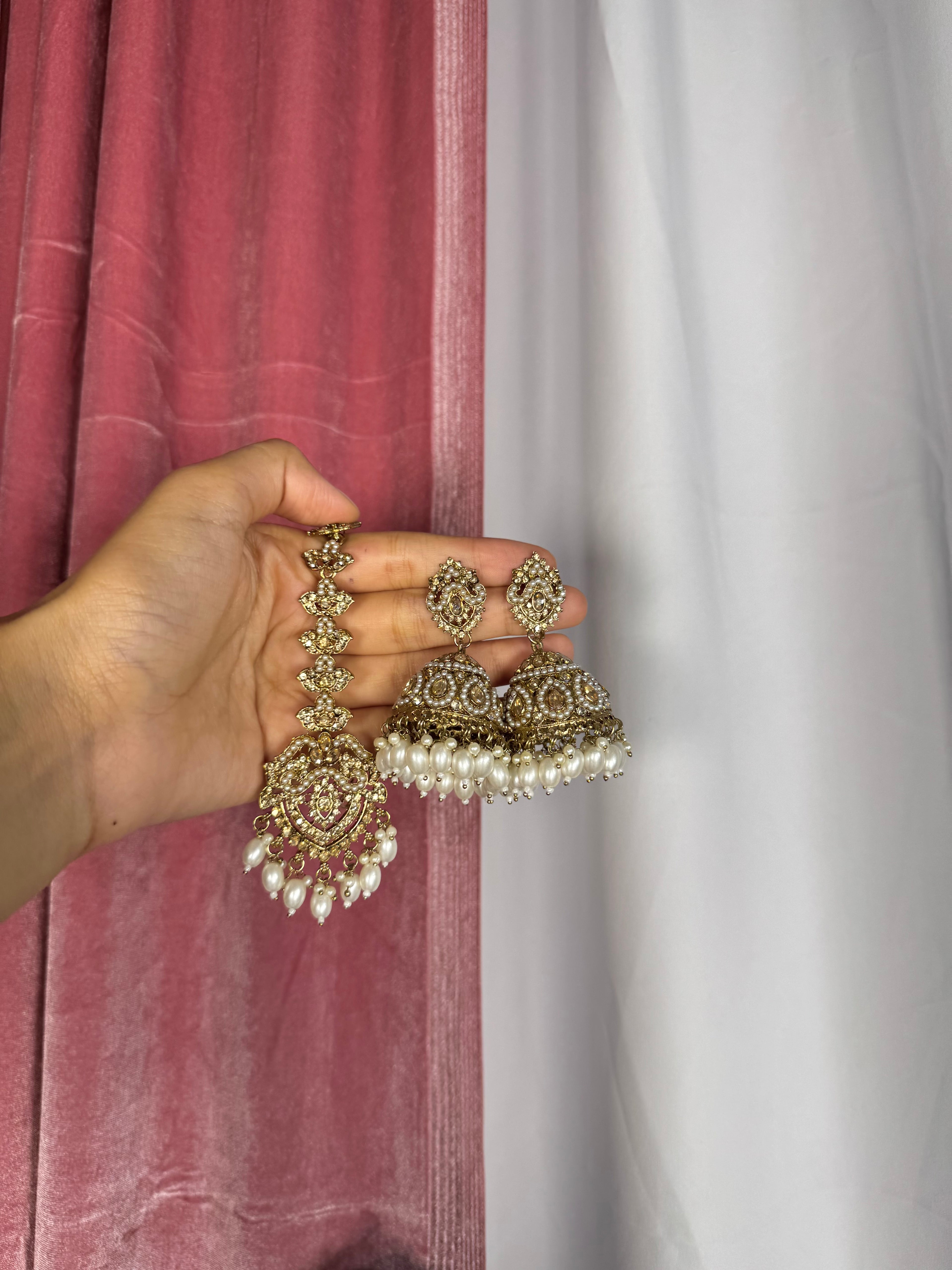 Lily Earring Tikka Set