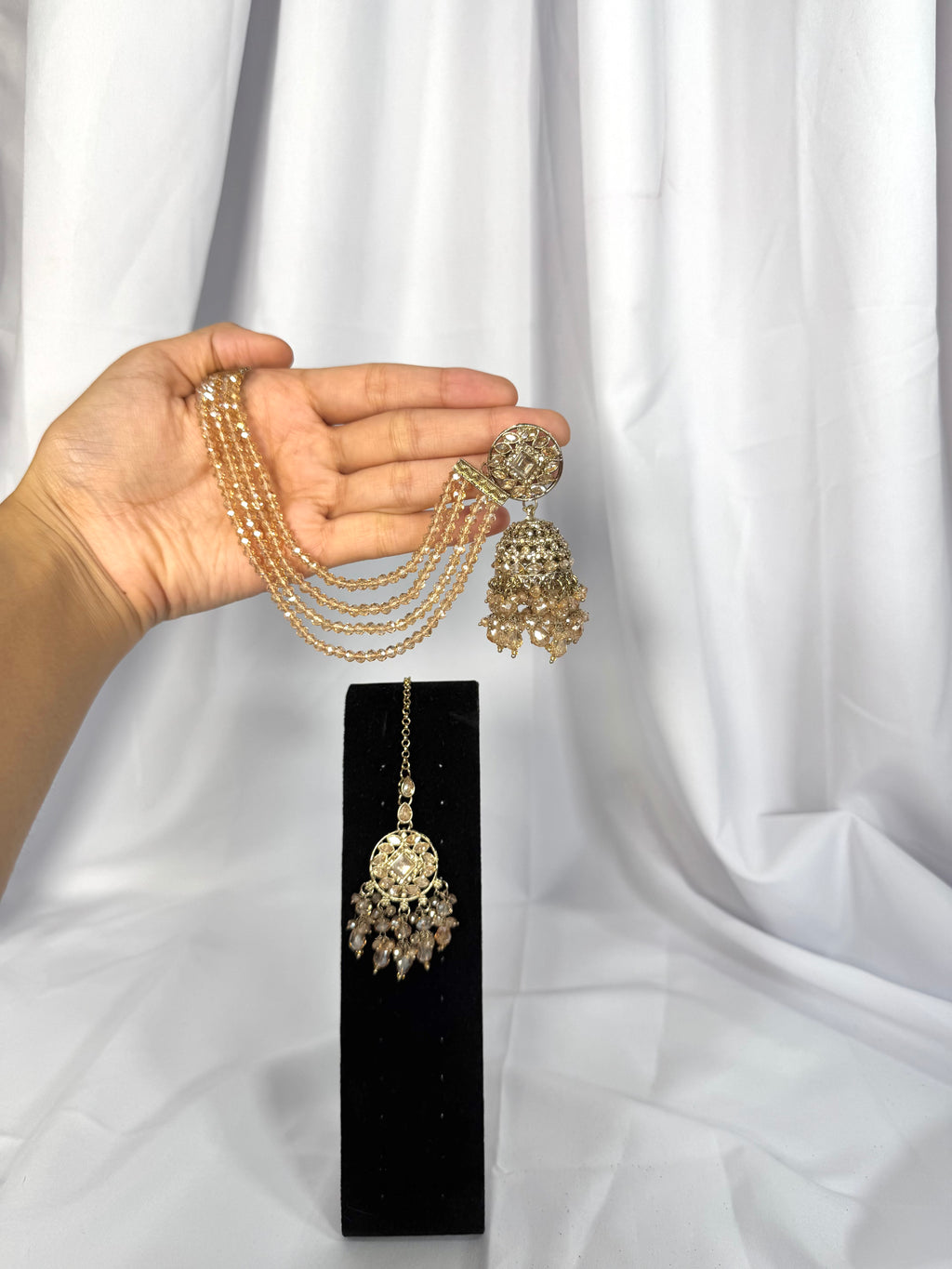 Raya Bahubali Earring Tikka Set