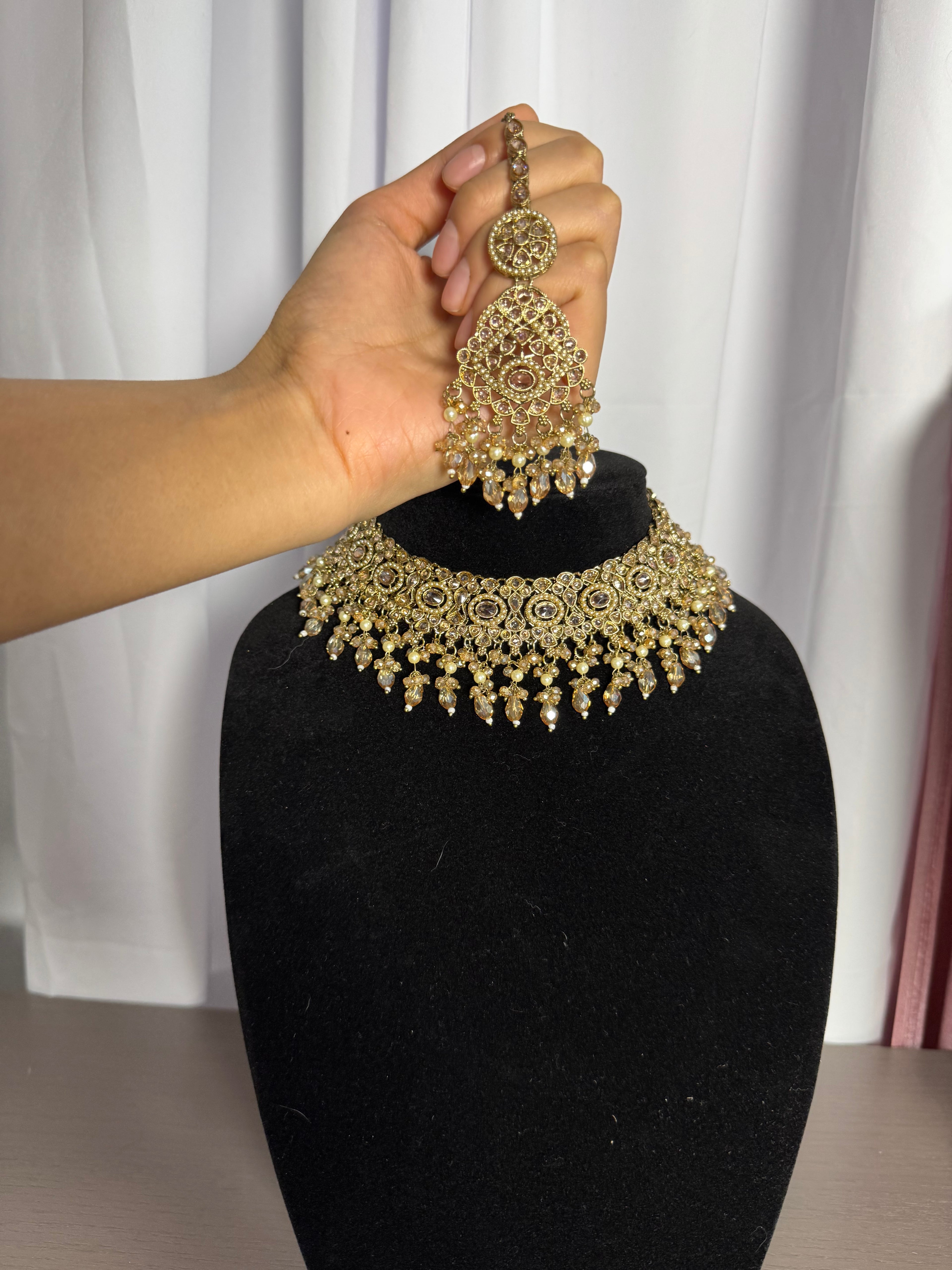 The Priya necklace set