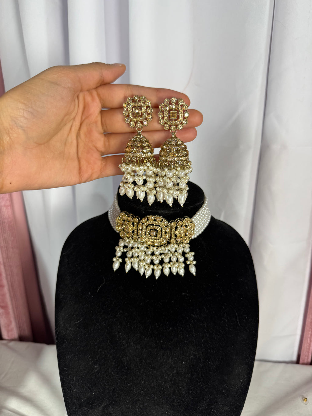 Pearl necklace set