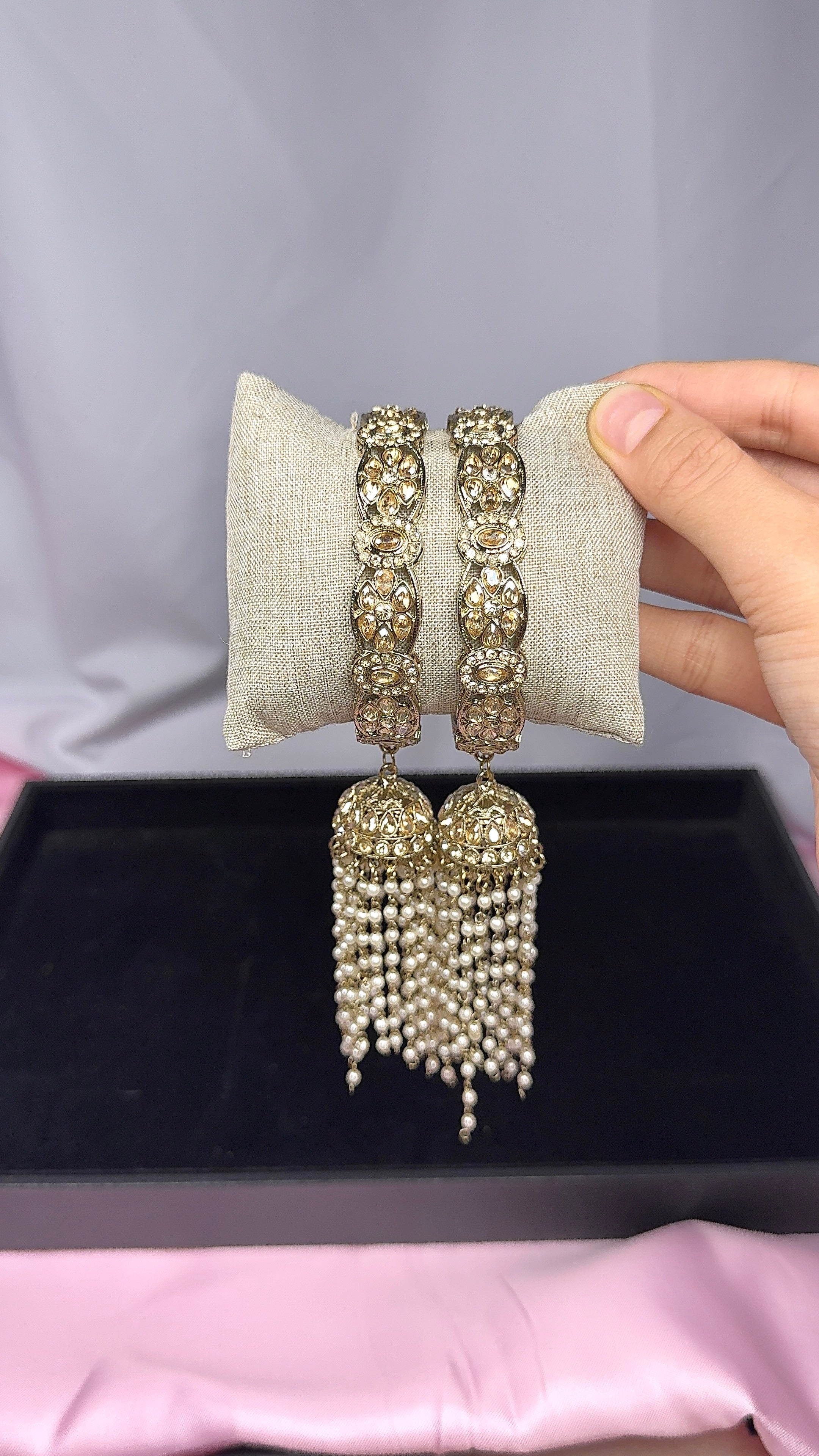 Myra Jhumki Bangles
