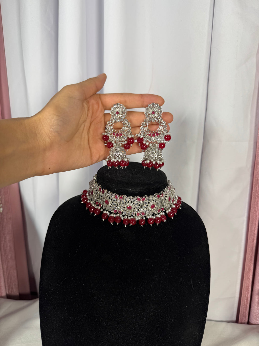 Preet Necklace Set