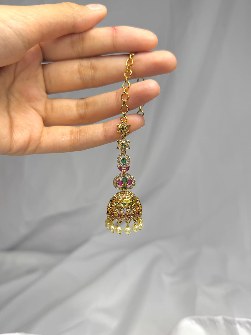 Radha Jhumka