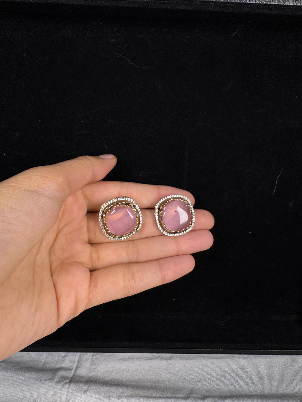 Sia Stud Earrings-Pink