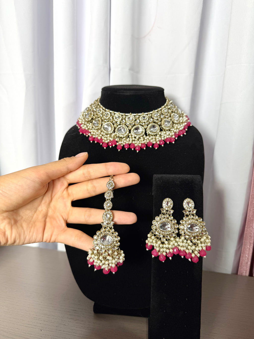 Neela Necklace Set